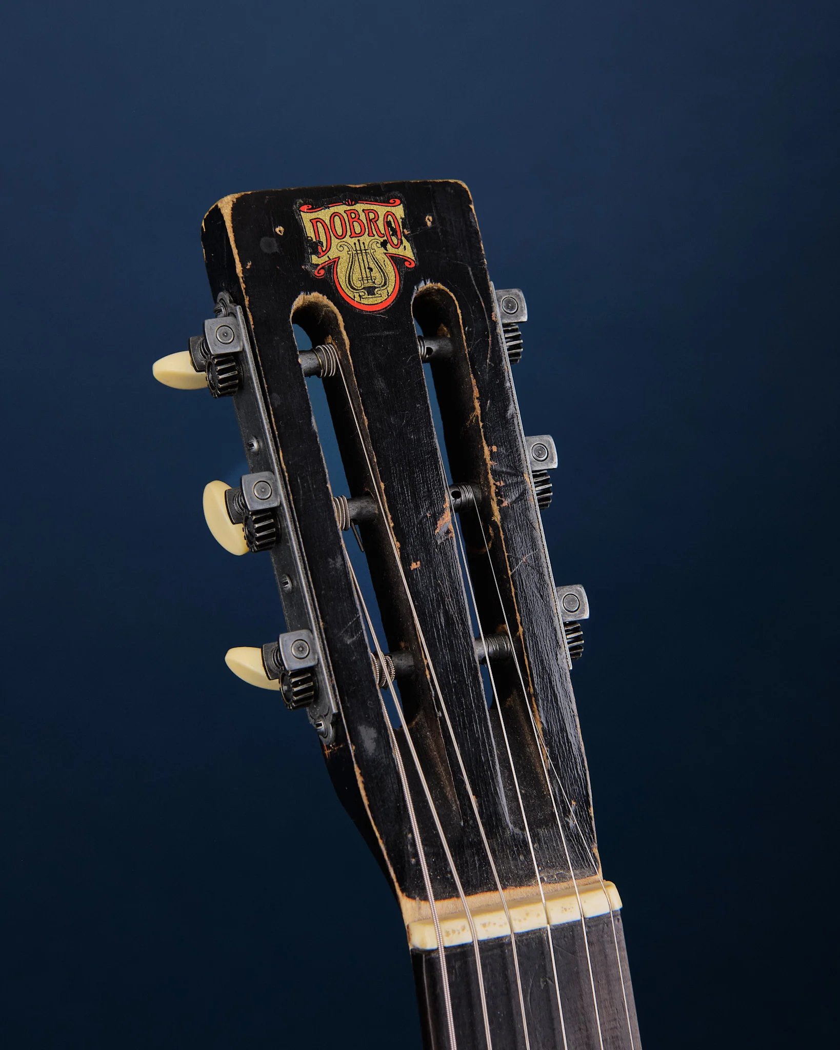 1930s Dobro Model 37 Round Neck Sunburst - Image 2