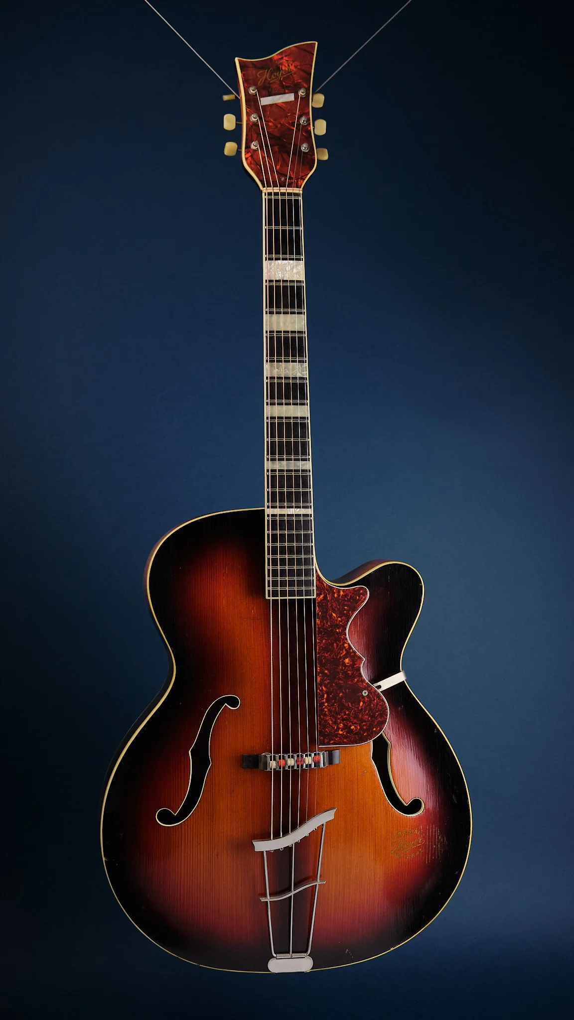 1950s Hoyer Esquire Red Burst - Image 4