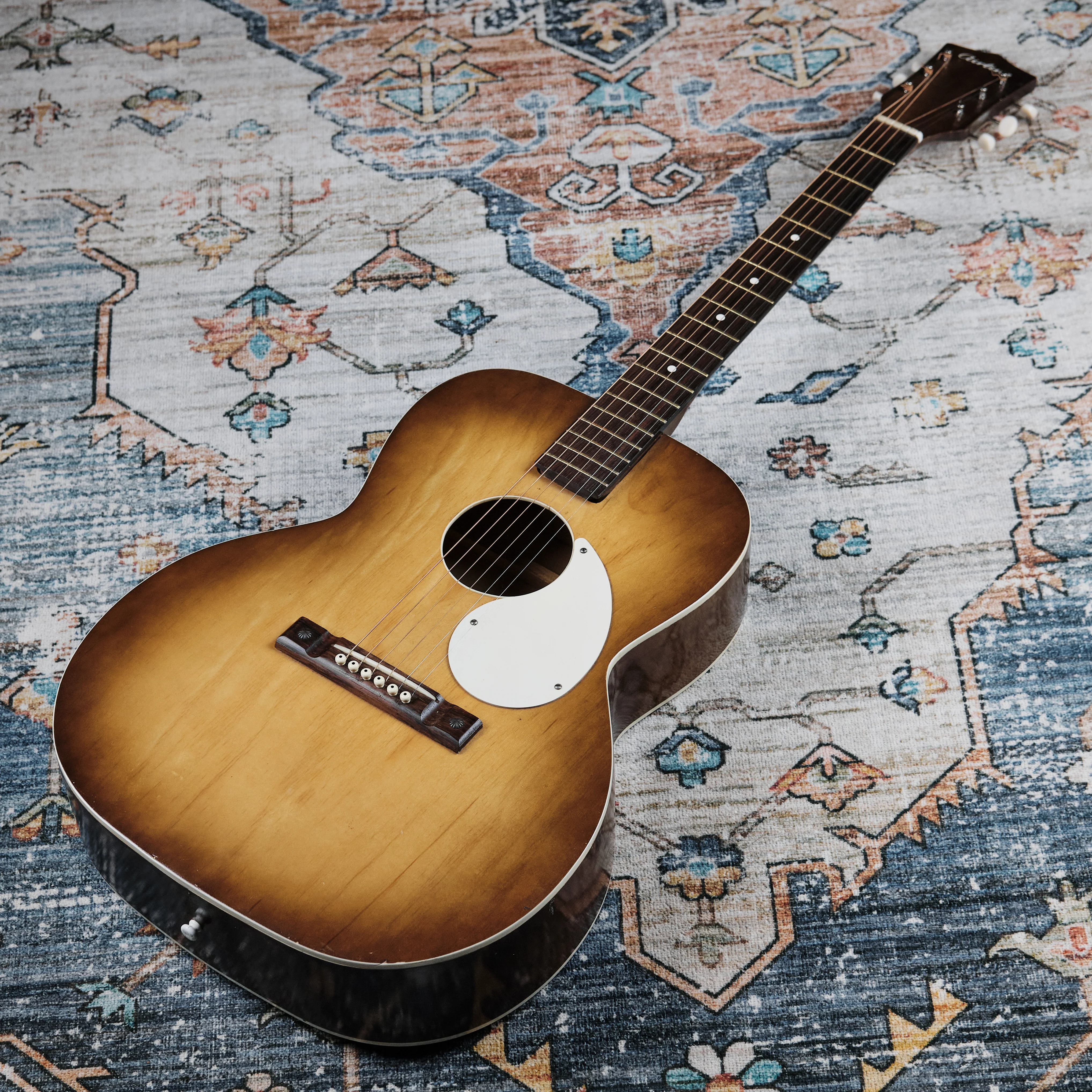 1960s Airline Flat-Top Acoustic Sunburst - Image 8