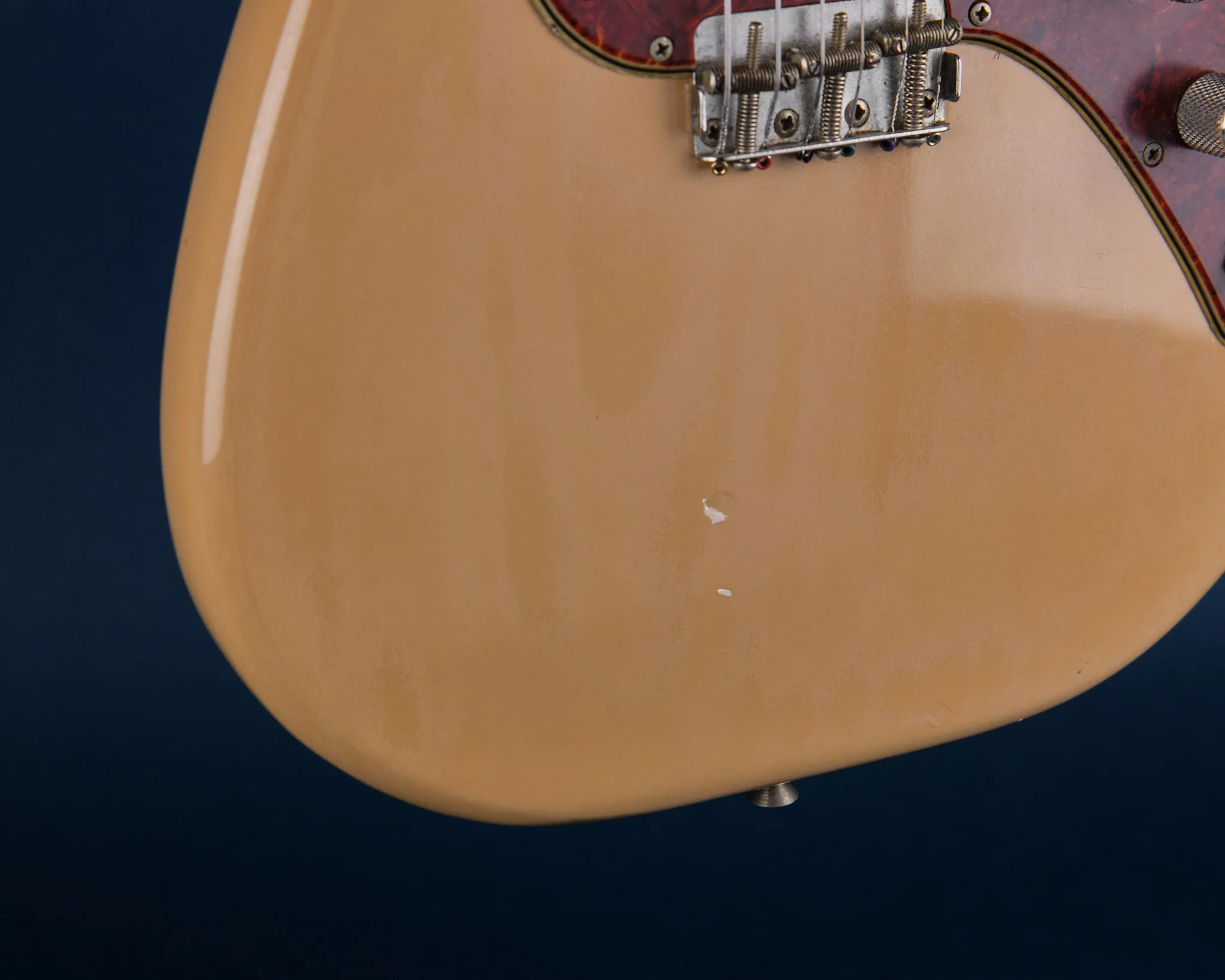 1961 Fender Musicmaster Desert Sand Refin - Image 9