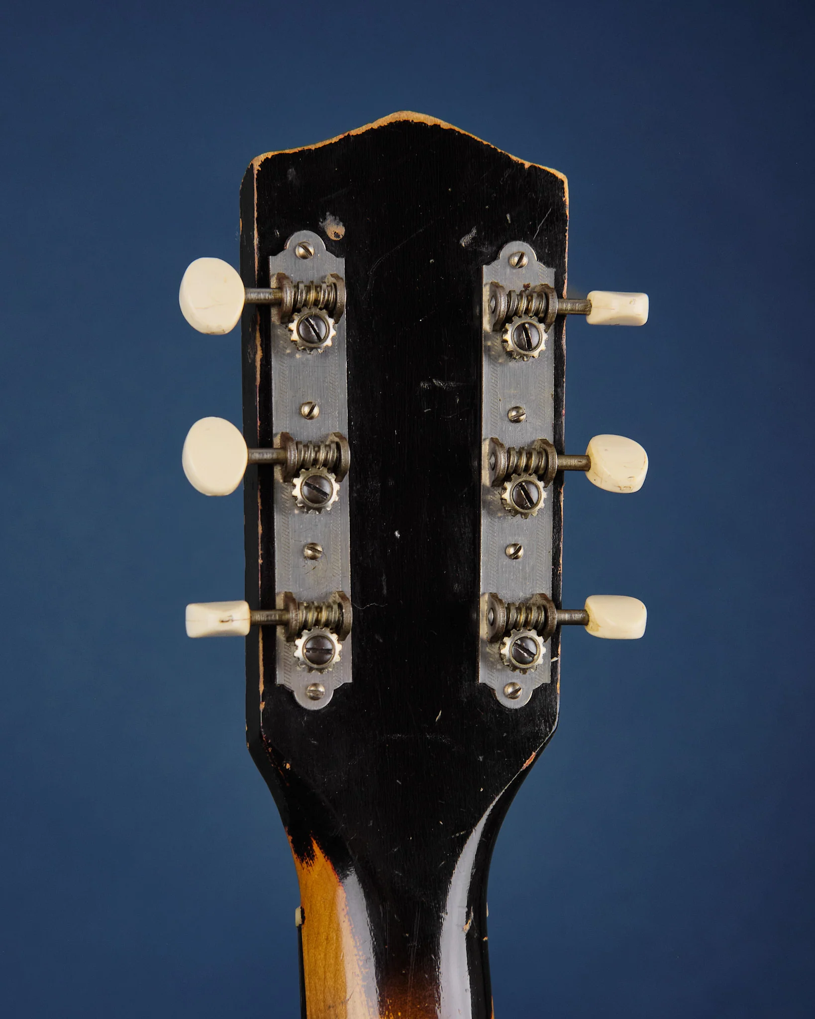 1960s Harmony H45 Stratotone Sunburst - Image 7
