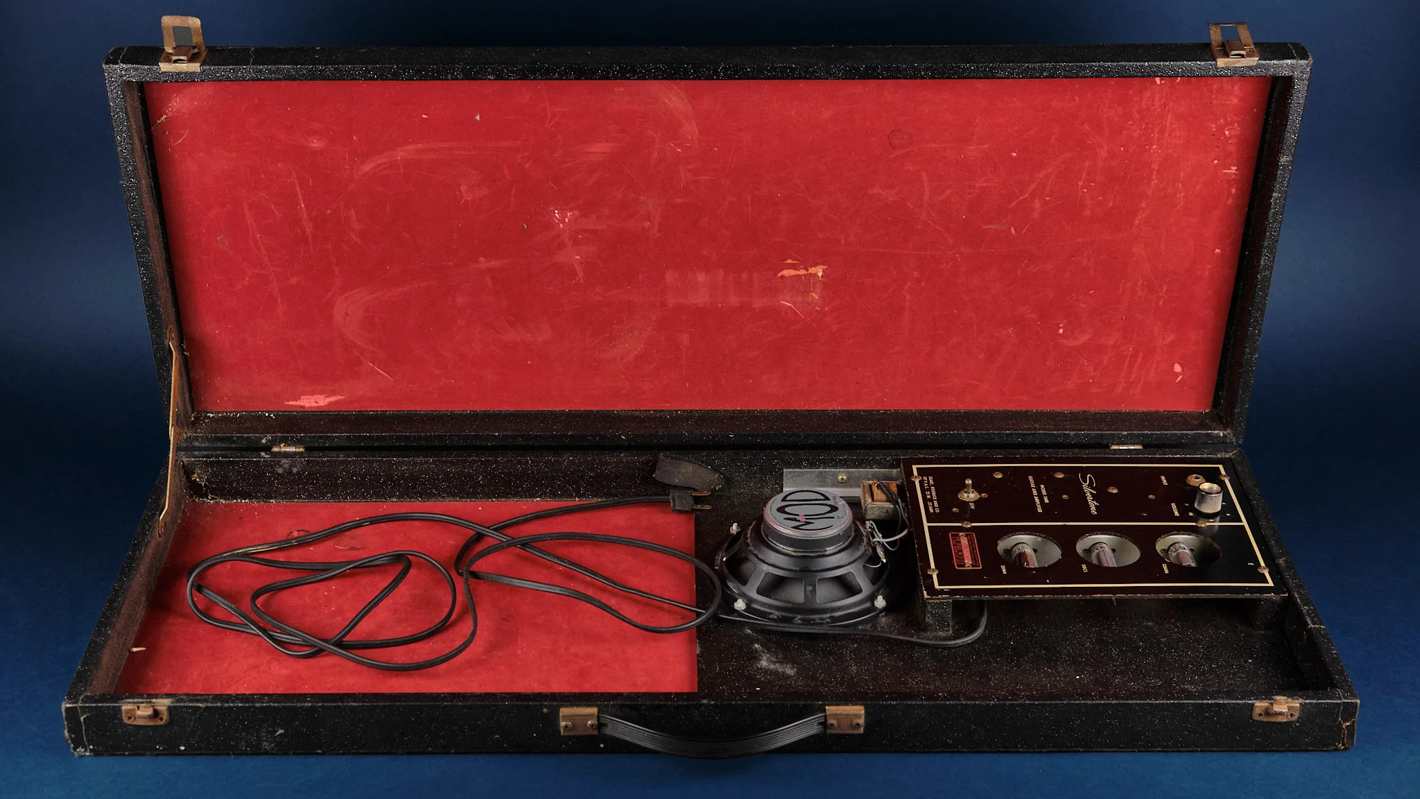 1960s Silvertone 1448 'Amp-in-Case' Black - Image 12