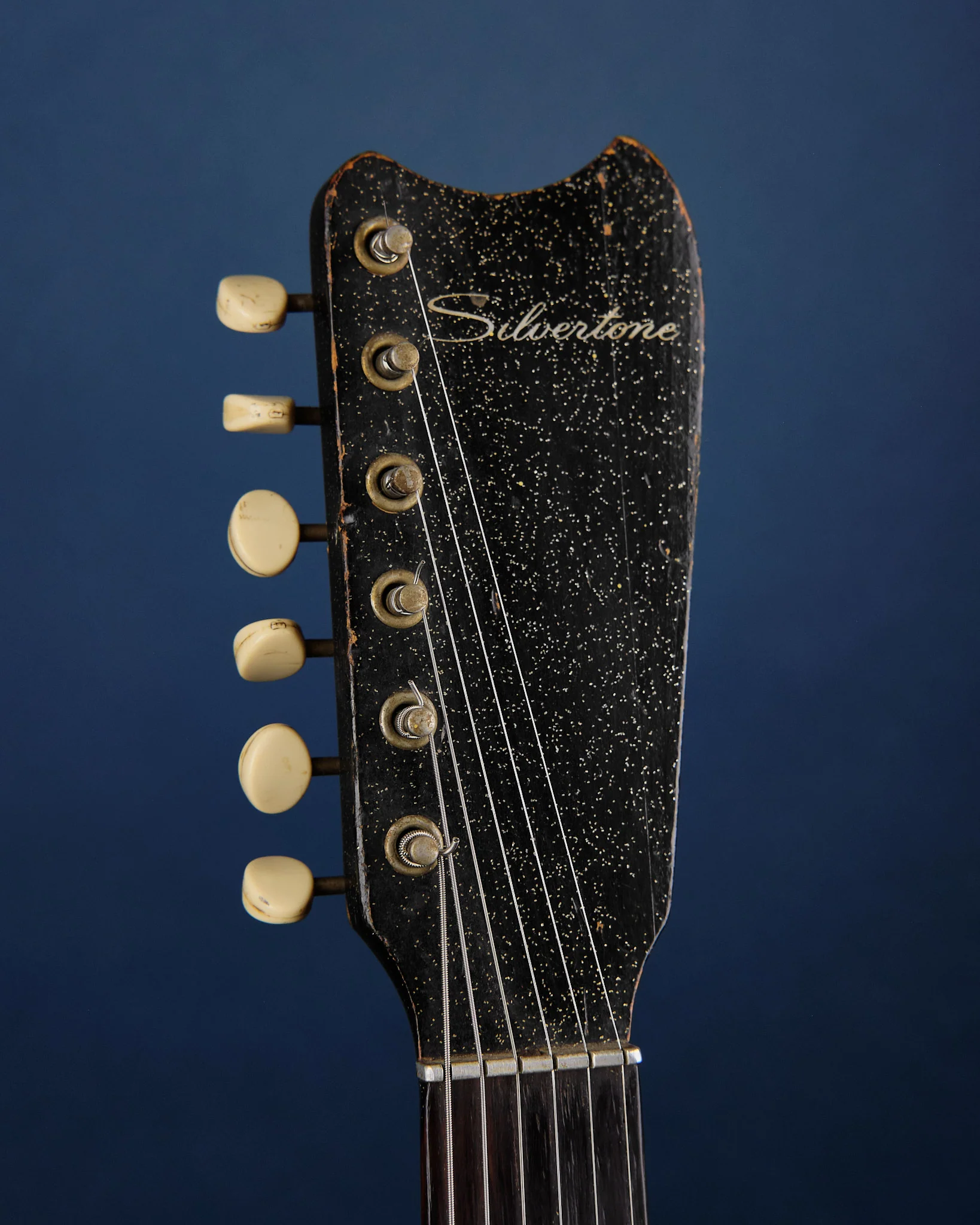 1960s Silvertone 1448 'Amp-in-Case' Black - Image 2