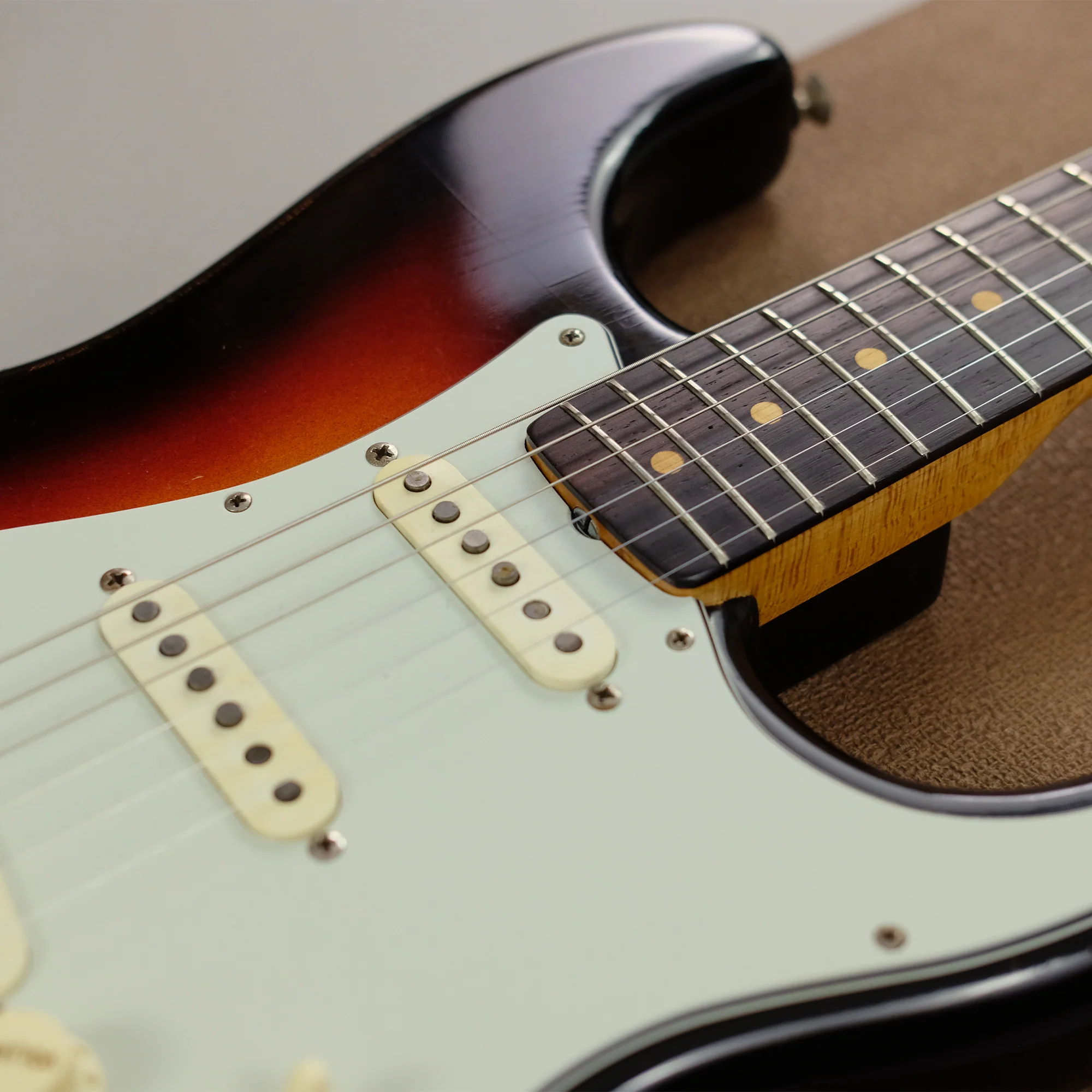 1963 Fender Stratocaster Sunburst - Image 7