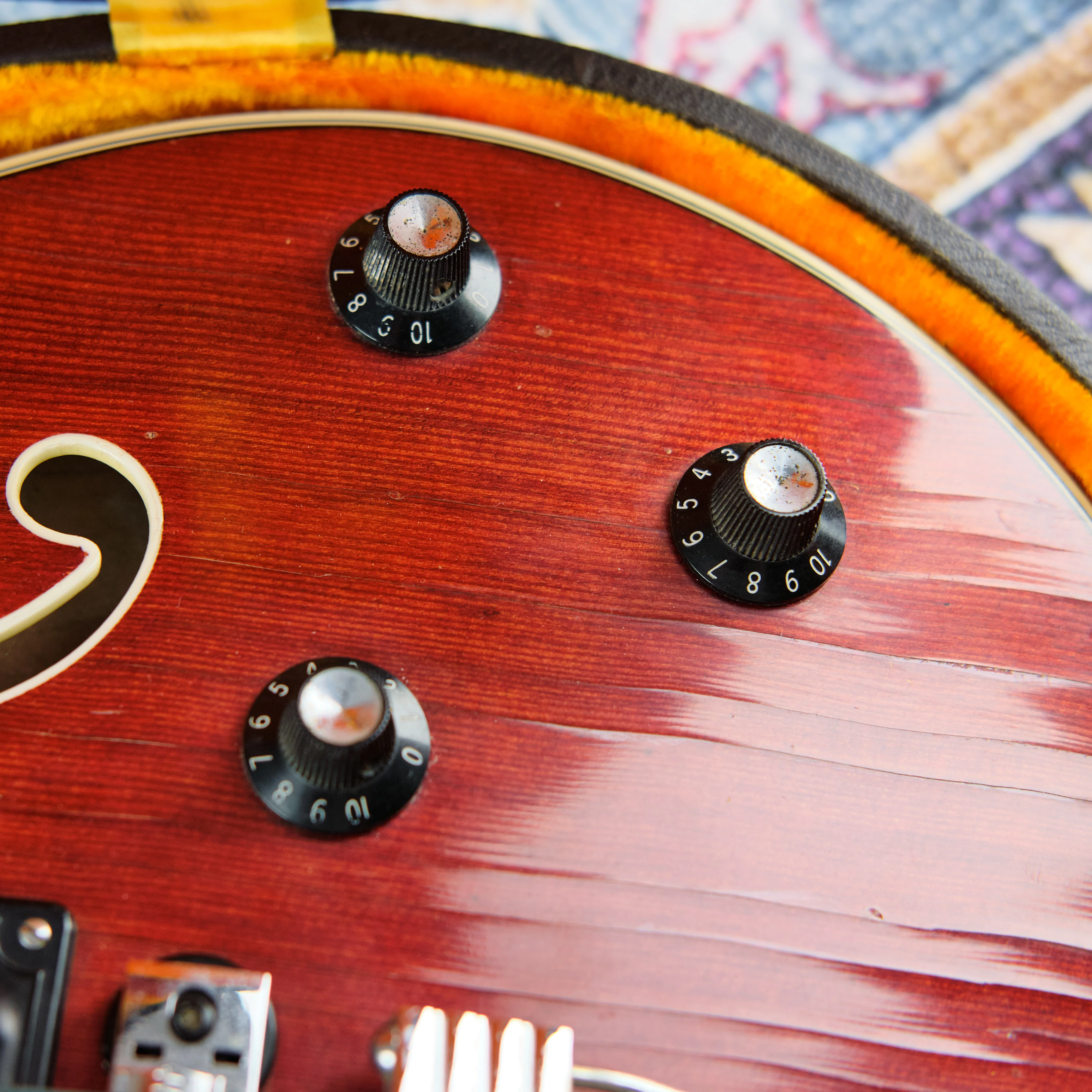 1968 Ovation Typhoon Cherry - Image 7