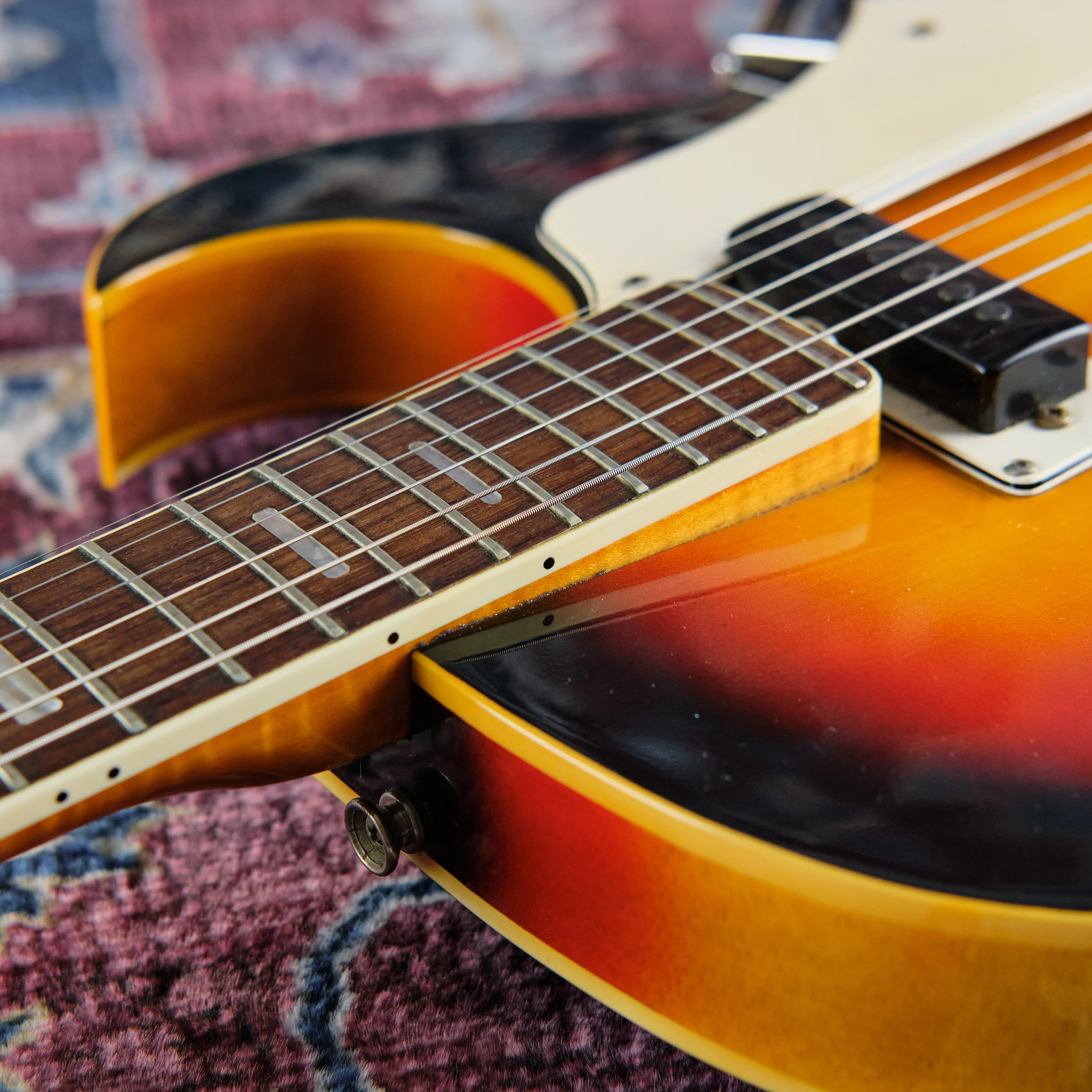 1968 VOX Apollo V622 Sunburst - Image 11