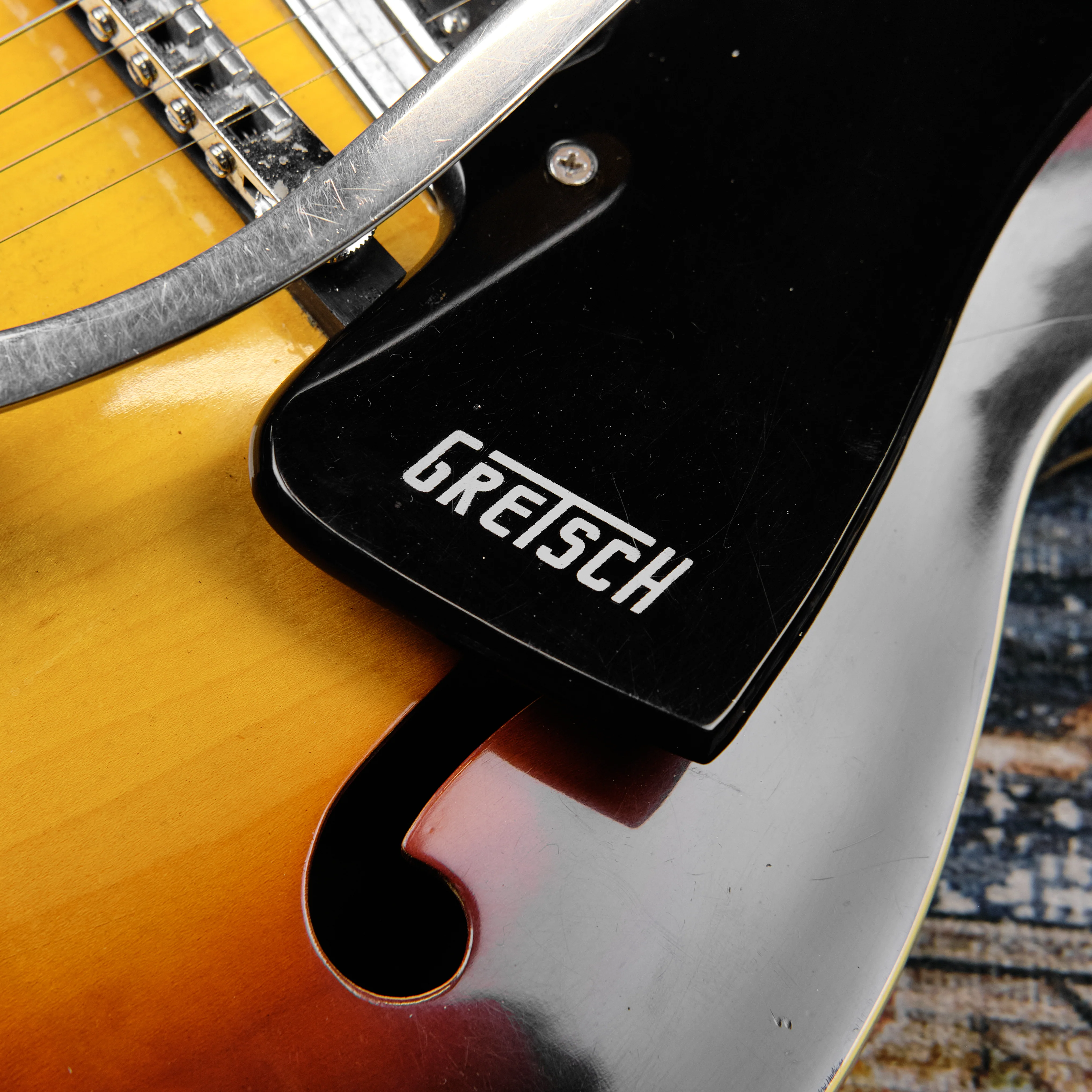 1972 Gretsch 7555 Clipper Bigsby Sunburst - Image 8
