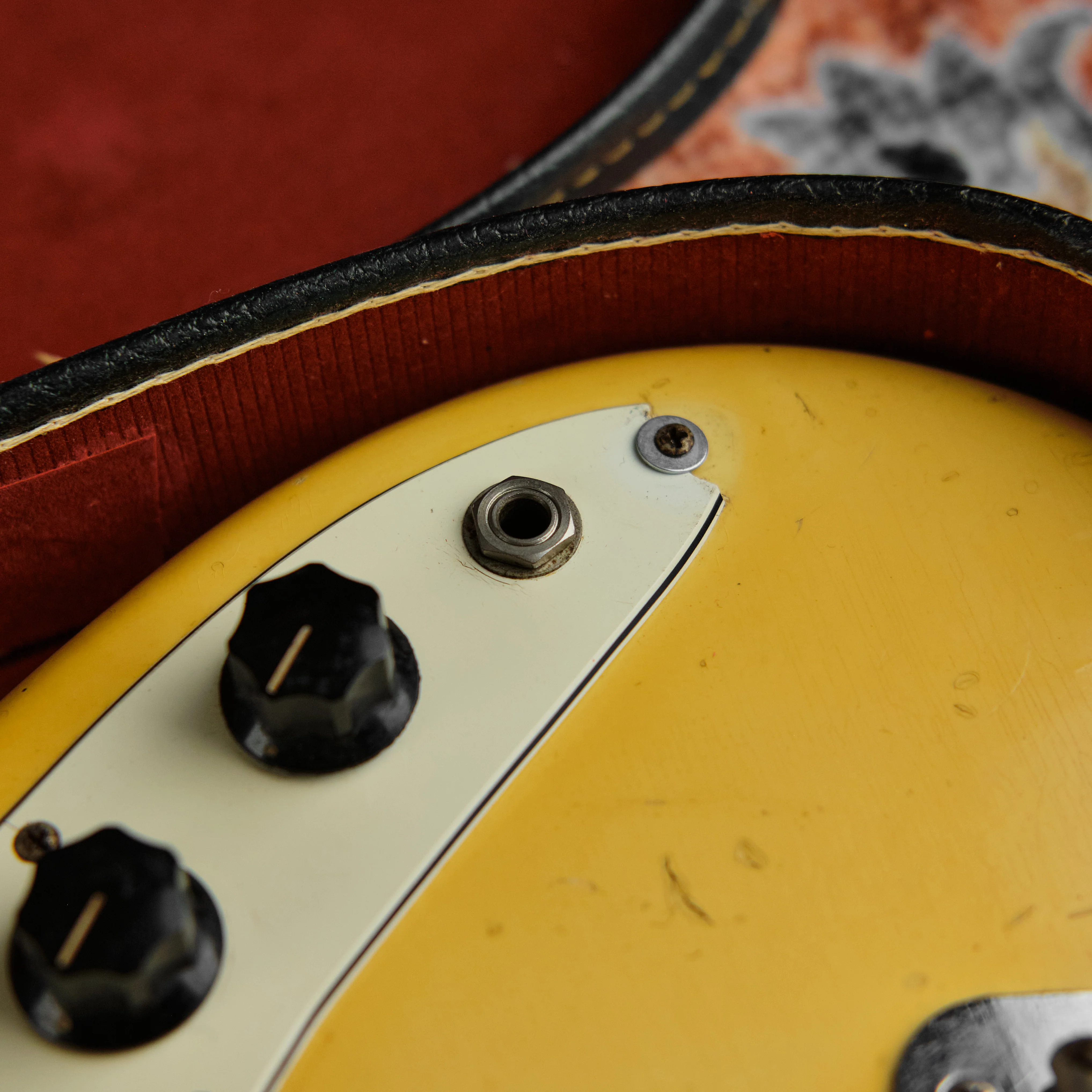 1975 Fender Musicmaster Bass Aged Olympic White - Image 7