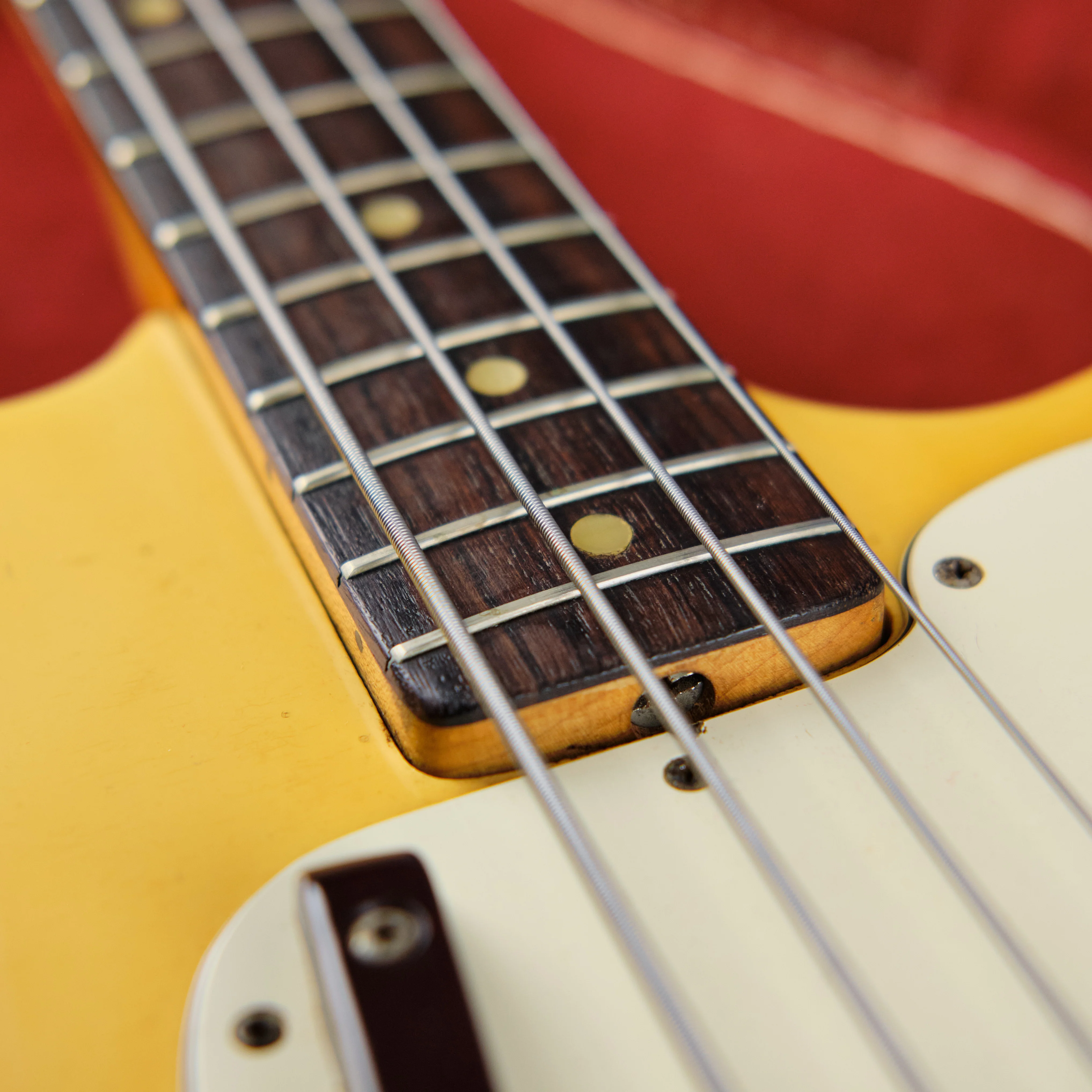 1975 Fender Musicmaster Bass Aged Olympic White - Image 8