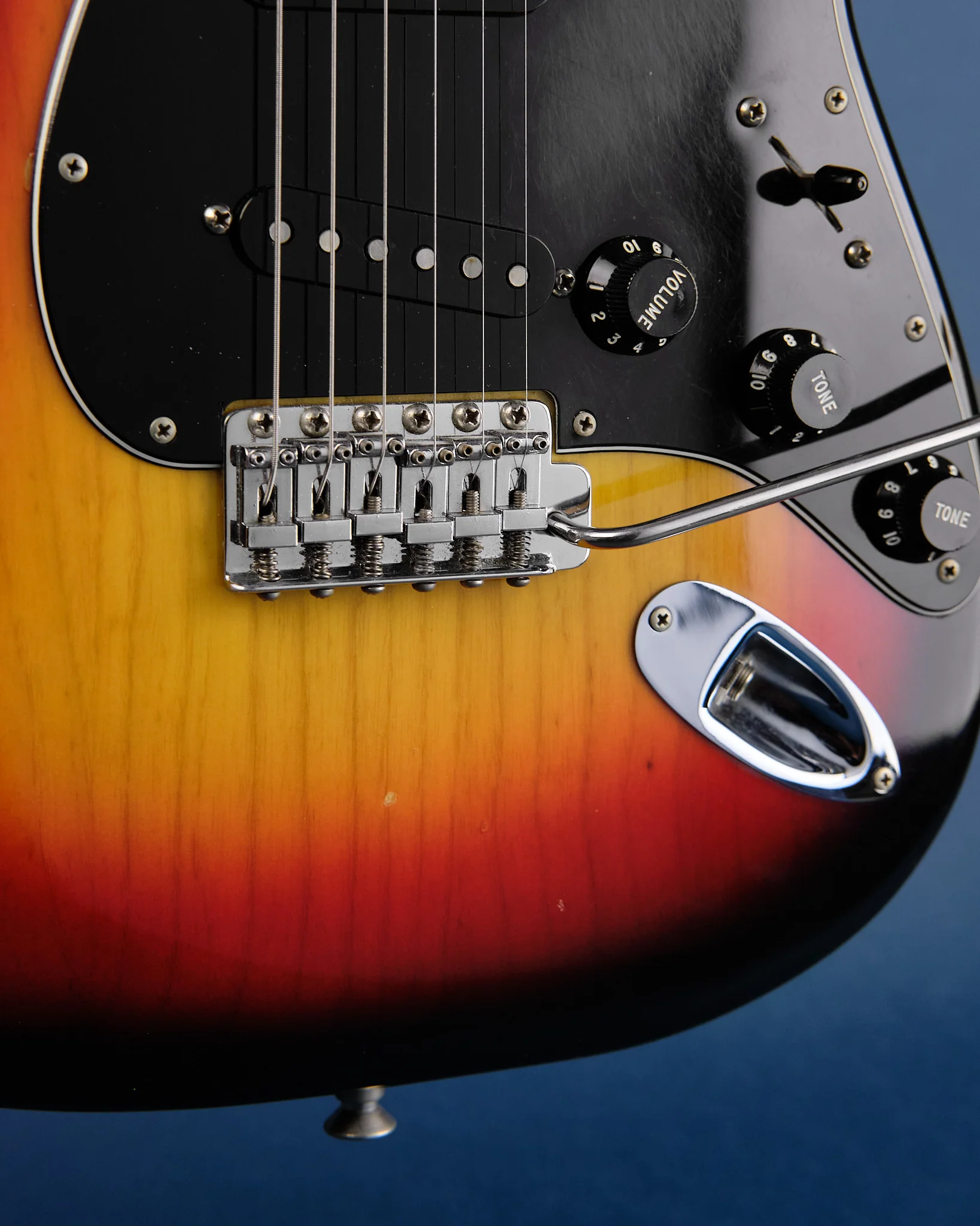1979 Fender Stratocaster Sunburst - Image 6