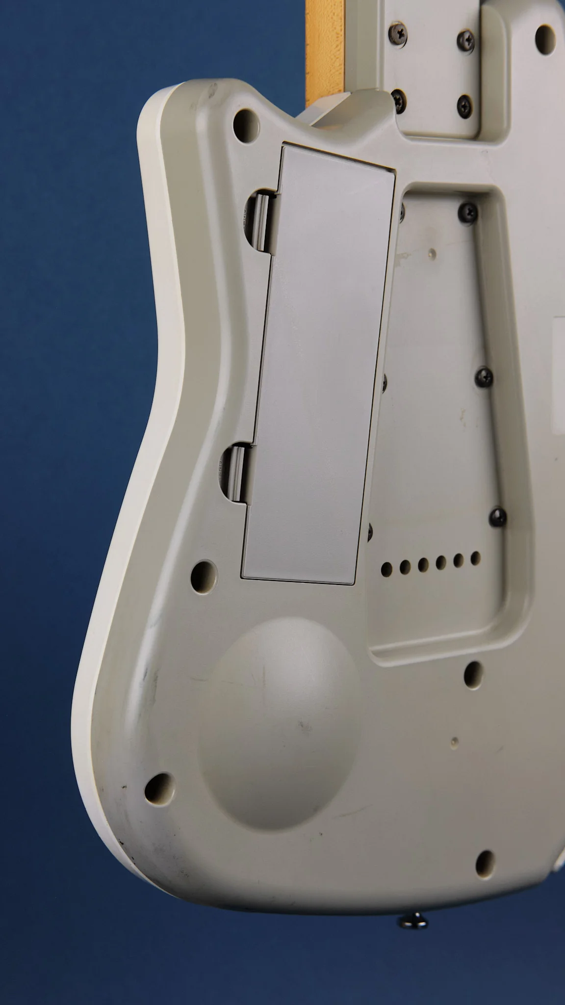1980s Casio EG-5 Cassette Guitar White - Image 12