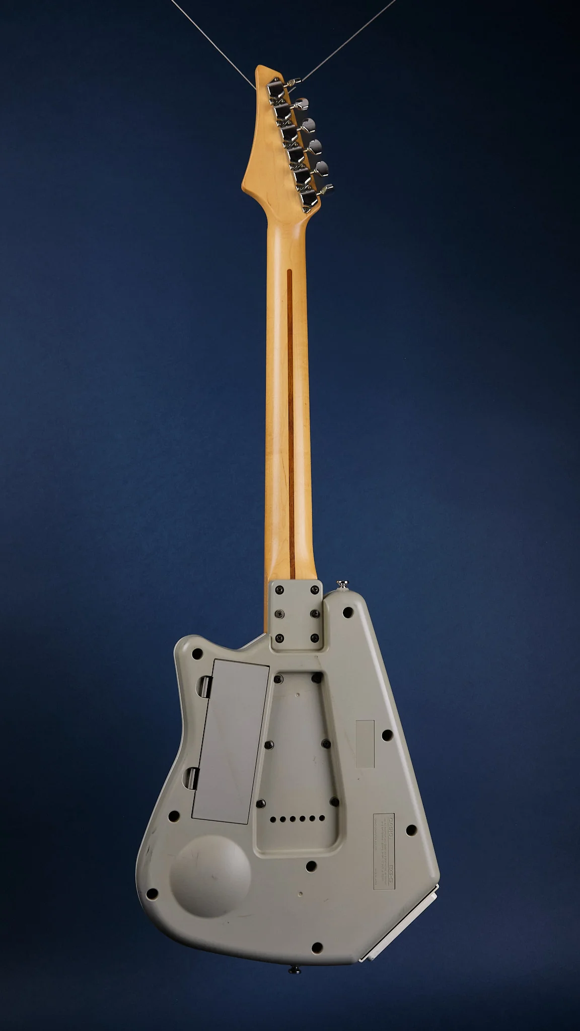 1980s Casio EG-5 Cassette Guitar White - Image 5