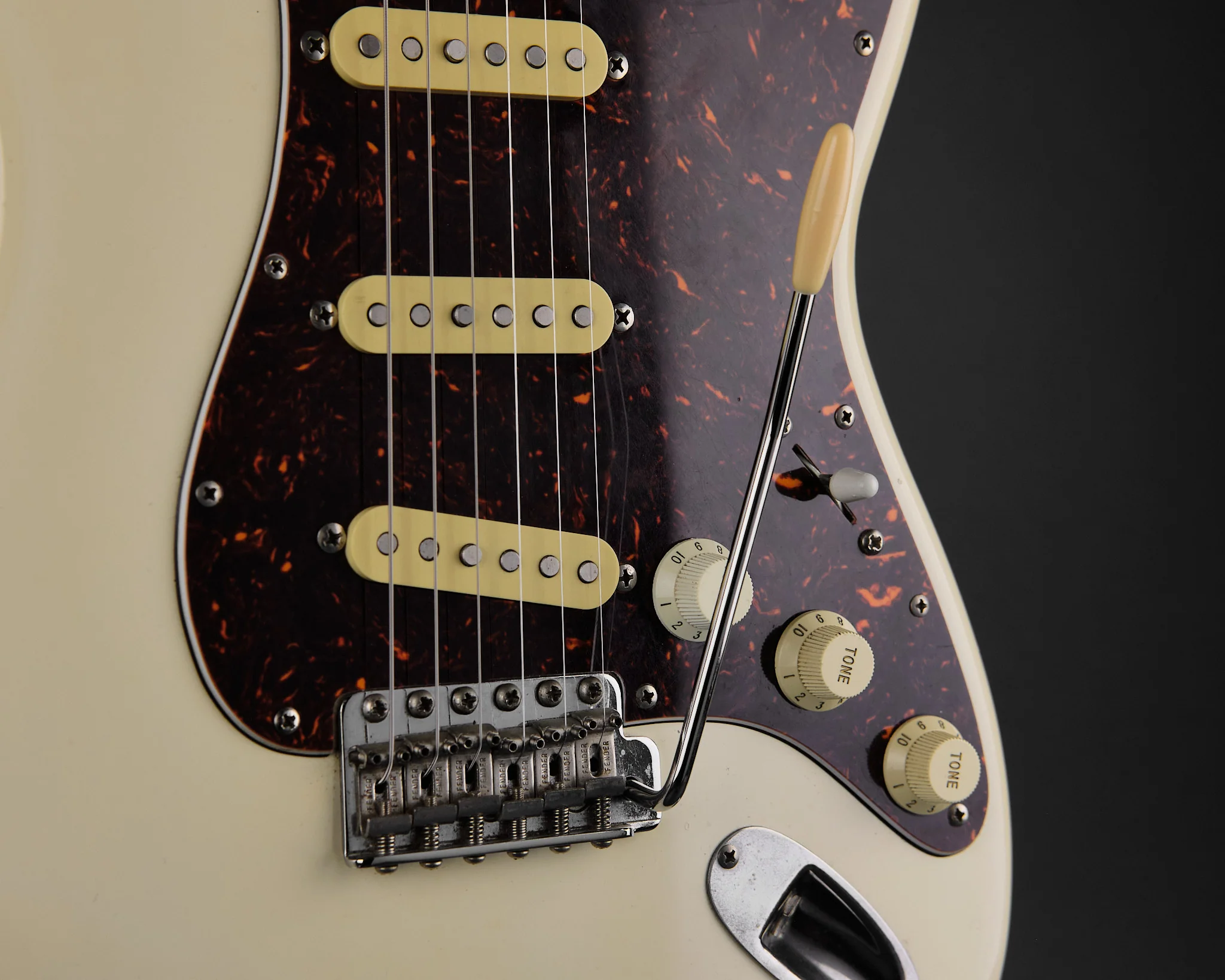 1980s Fender MIJ ST57-55 '57 Stratocaster Vintage White - Image 9