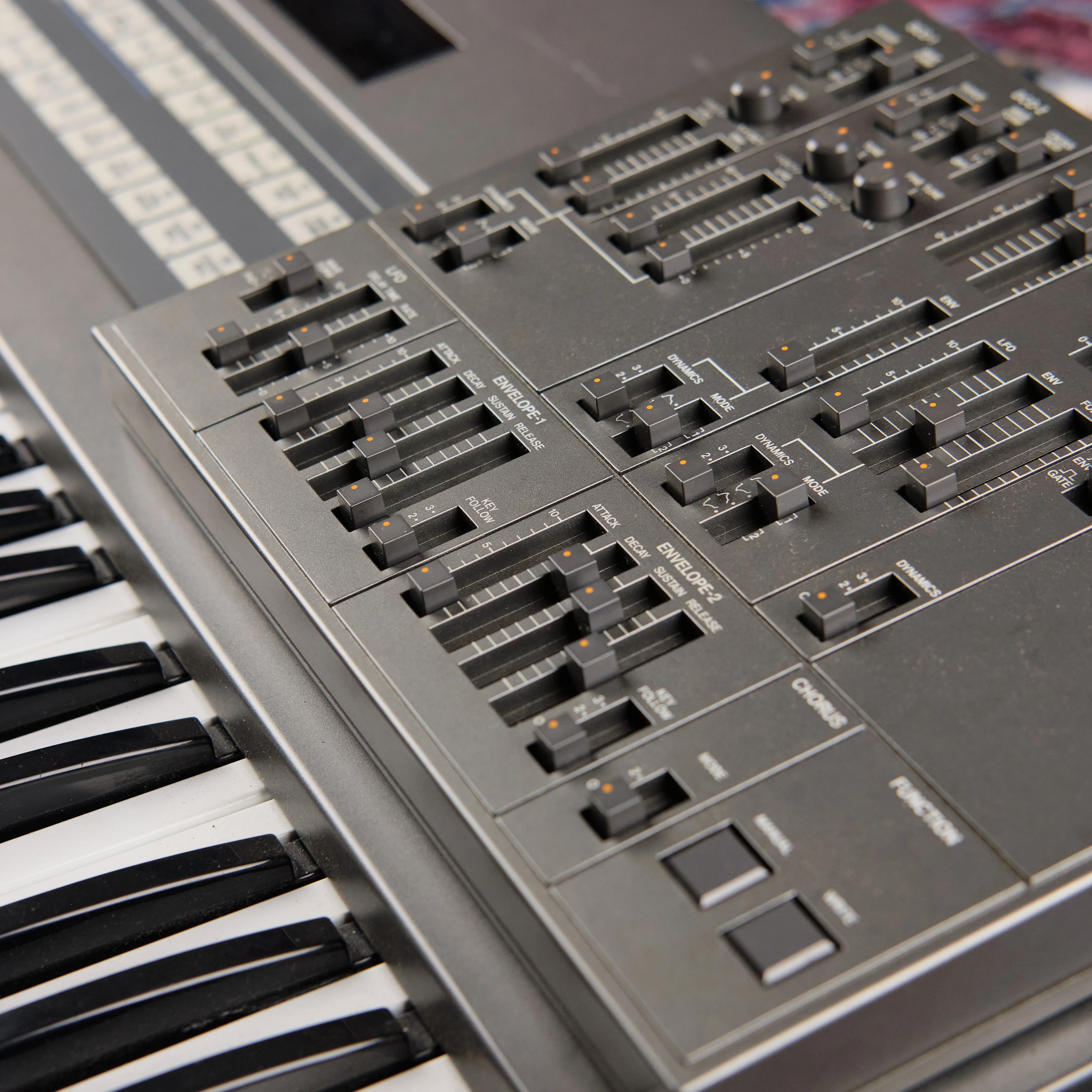 1980s Roland JX-8P and PG-800 Synthesizer Programmer - Image 5