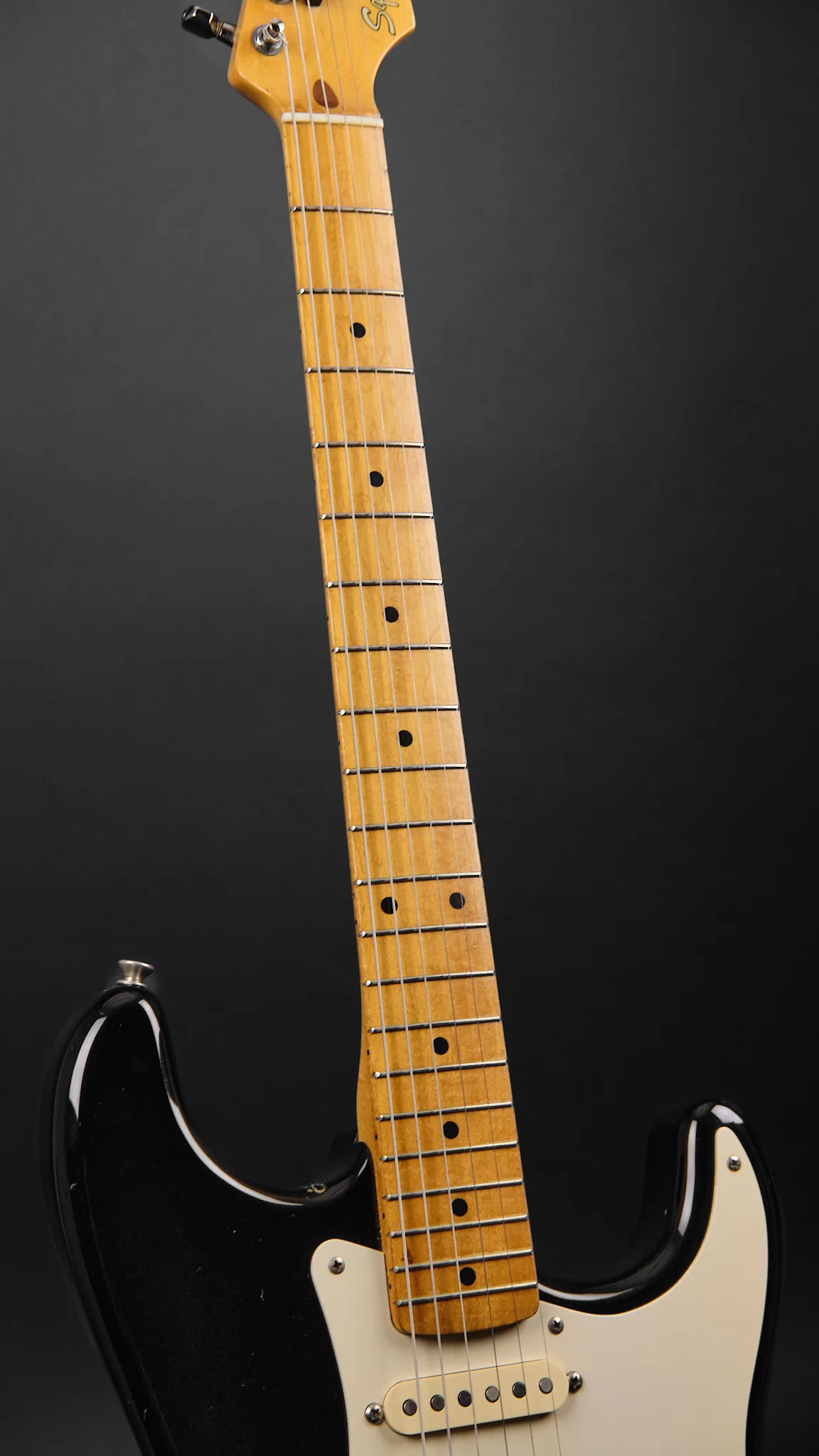 1980s Squier Standard Stratocaster Black - Image 6