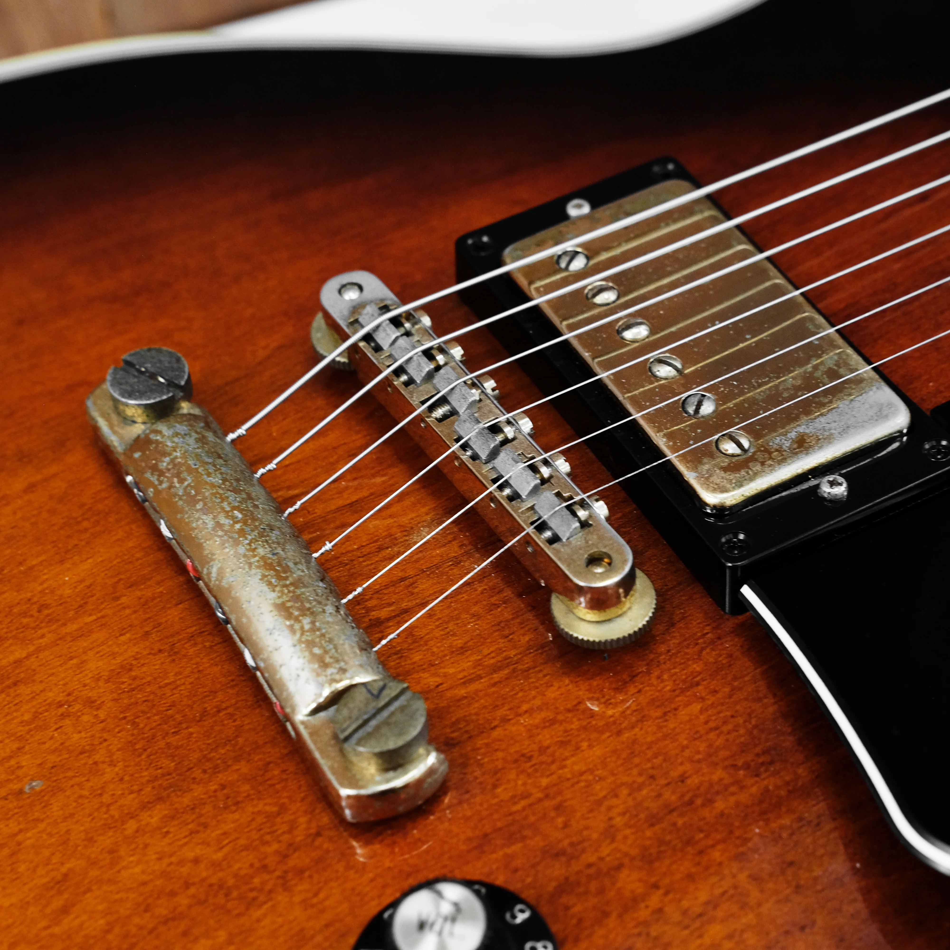 1982 Greco Super Real Custom EG-800 Sunburst - Image 5