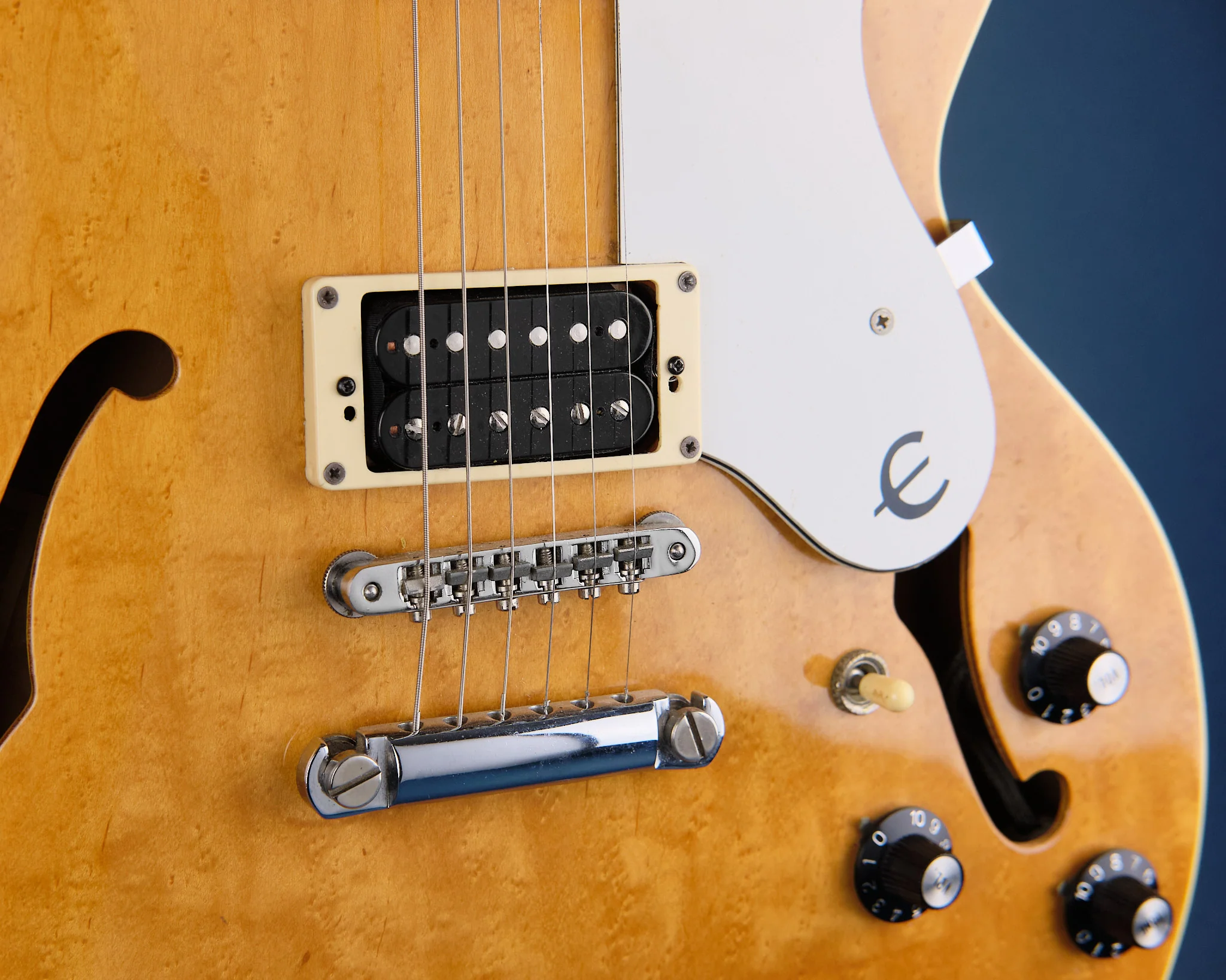 1984 Epiphone Riviera Antique Natural - Image 9