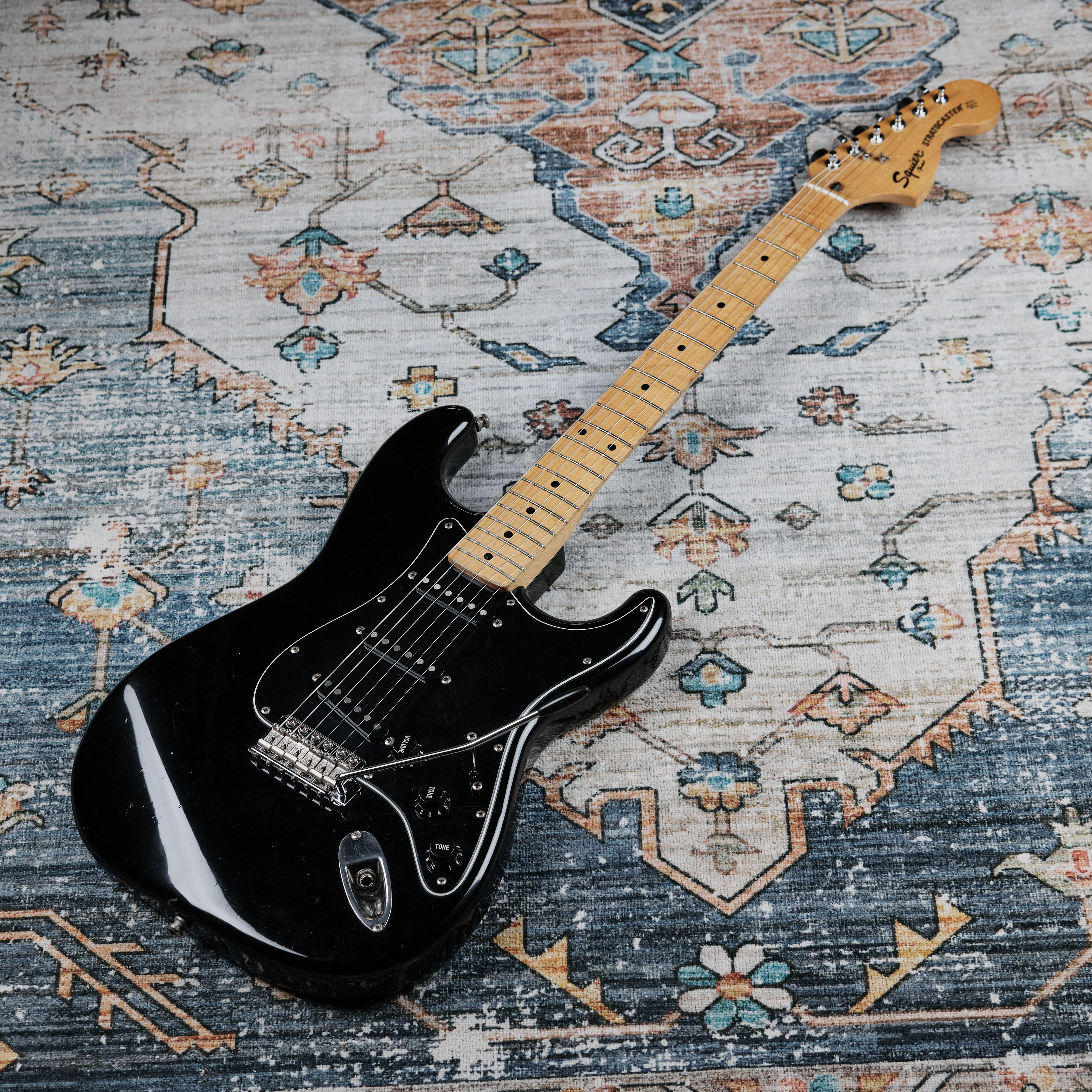 1984 Squier JV CST-30 Stratocaster Made in Japan Black - Image 3
