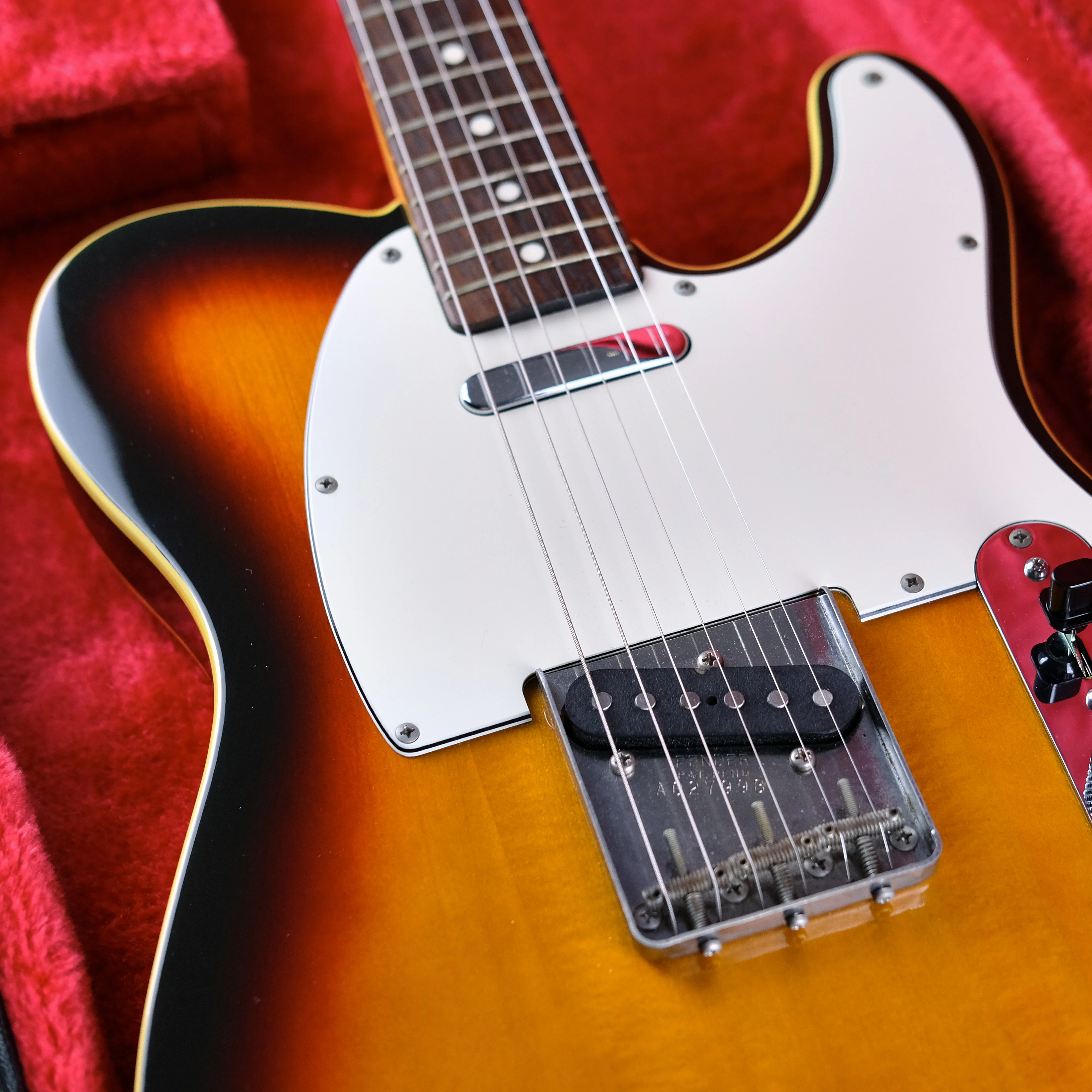 1985 Fender MIJ '62 Reissue Telecaster Custom Sunburst - Image 4