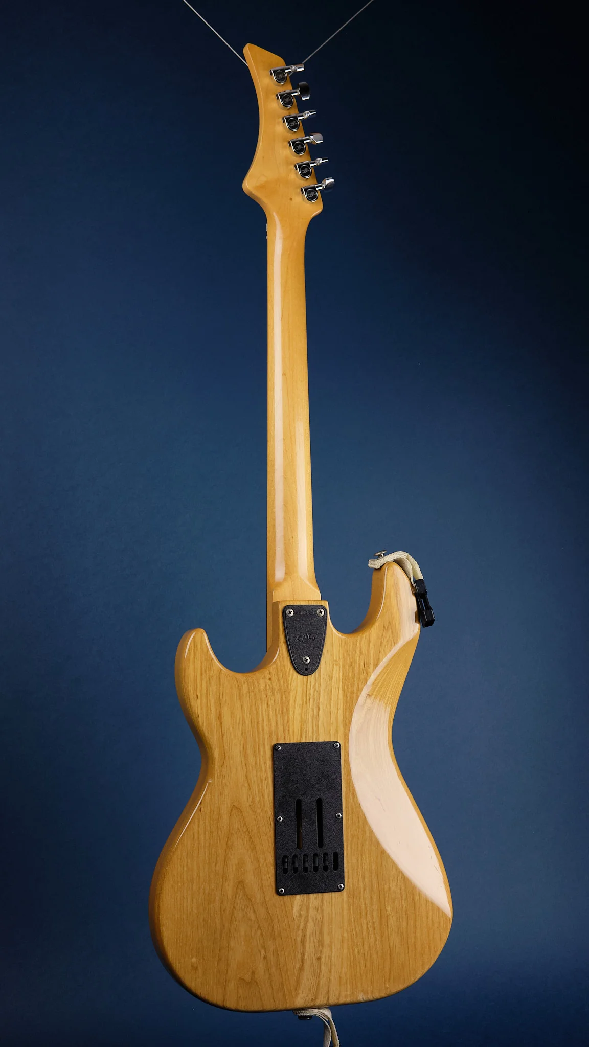 1988 G&L Skyhawk Natural - Image 5