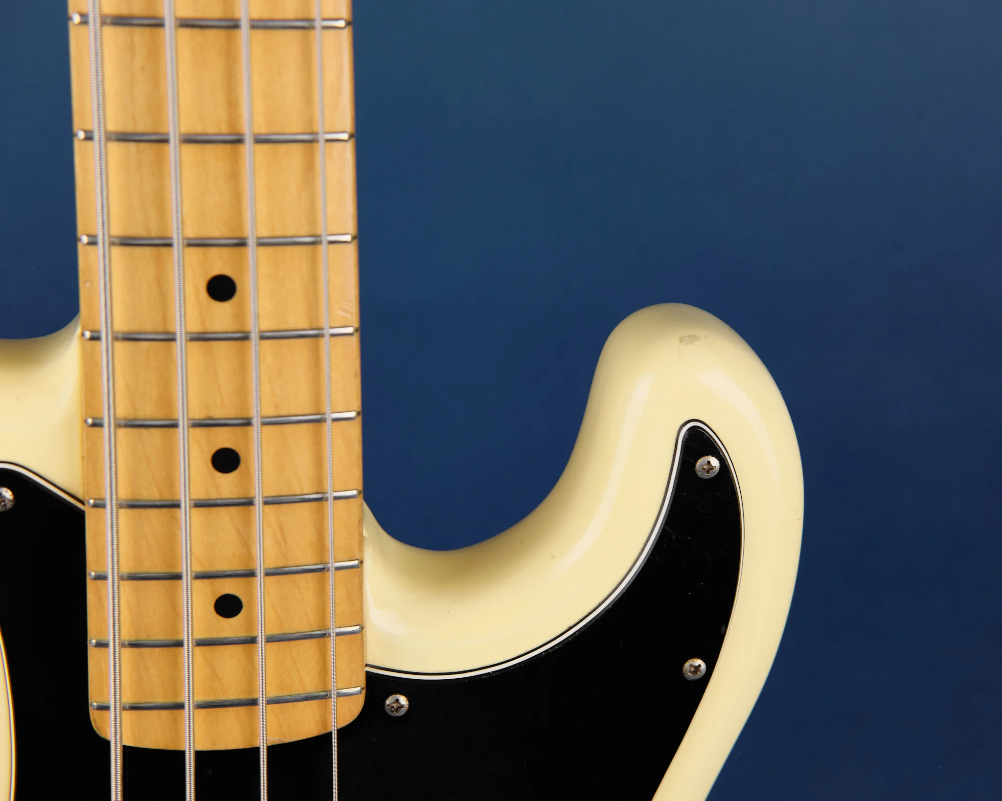 1990 Fender MIJ PB-70 Precision Bass White - Image 10