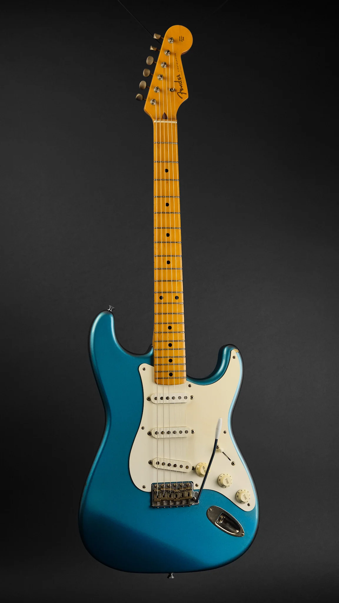 1990s Fender CIJ ST57 Stratocaster Faded Lake Placid Blue - Image 4