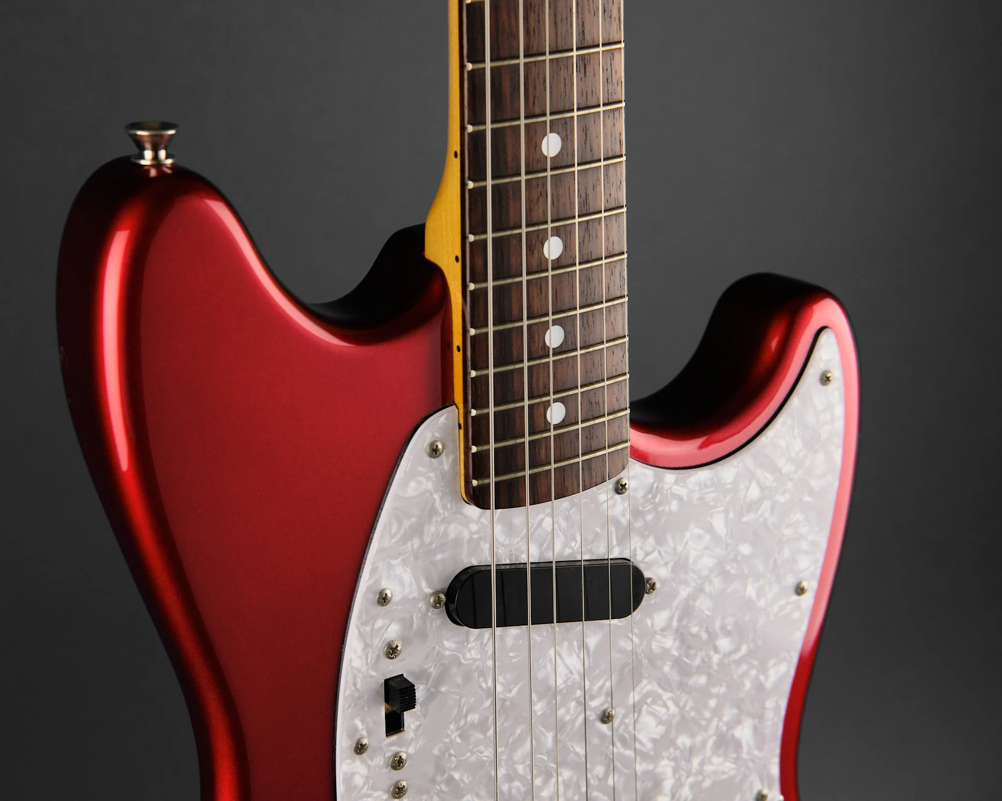 2009 Fender MIJ MG-69 Mustang Candy Apple Red - Image 10