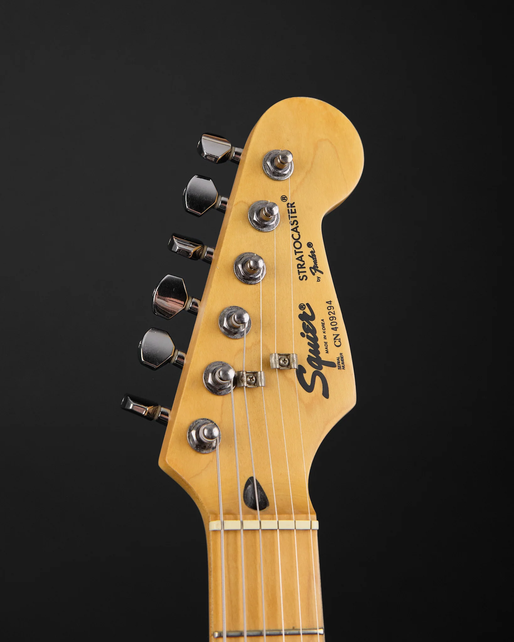 1990s Squier MIK Stratocaster HSS Yellow - Image 2