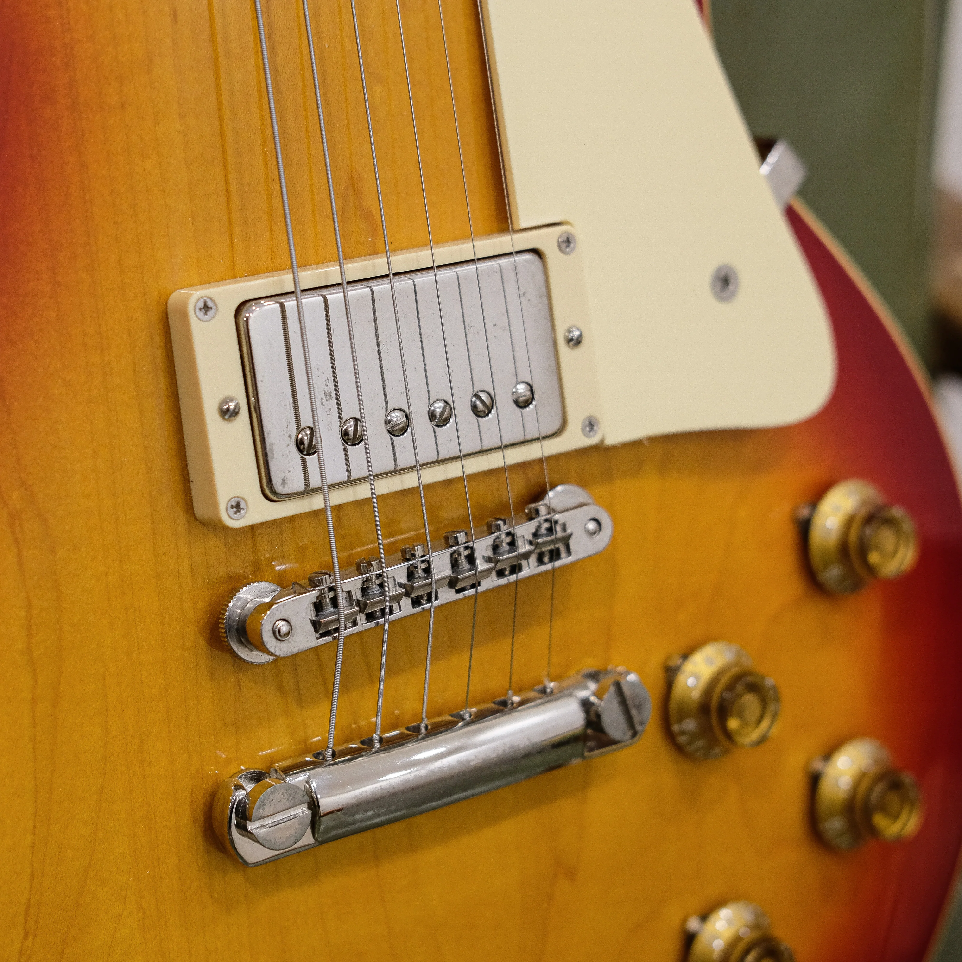 1991 Greco Super Power Cherry Sunburst - Image 3