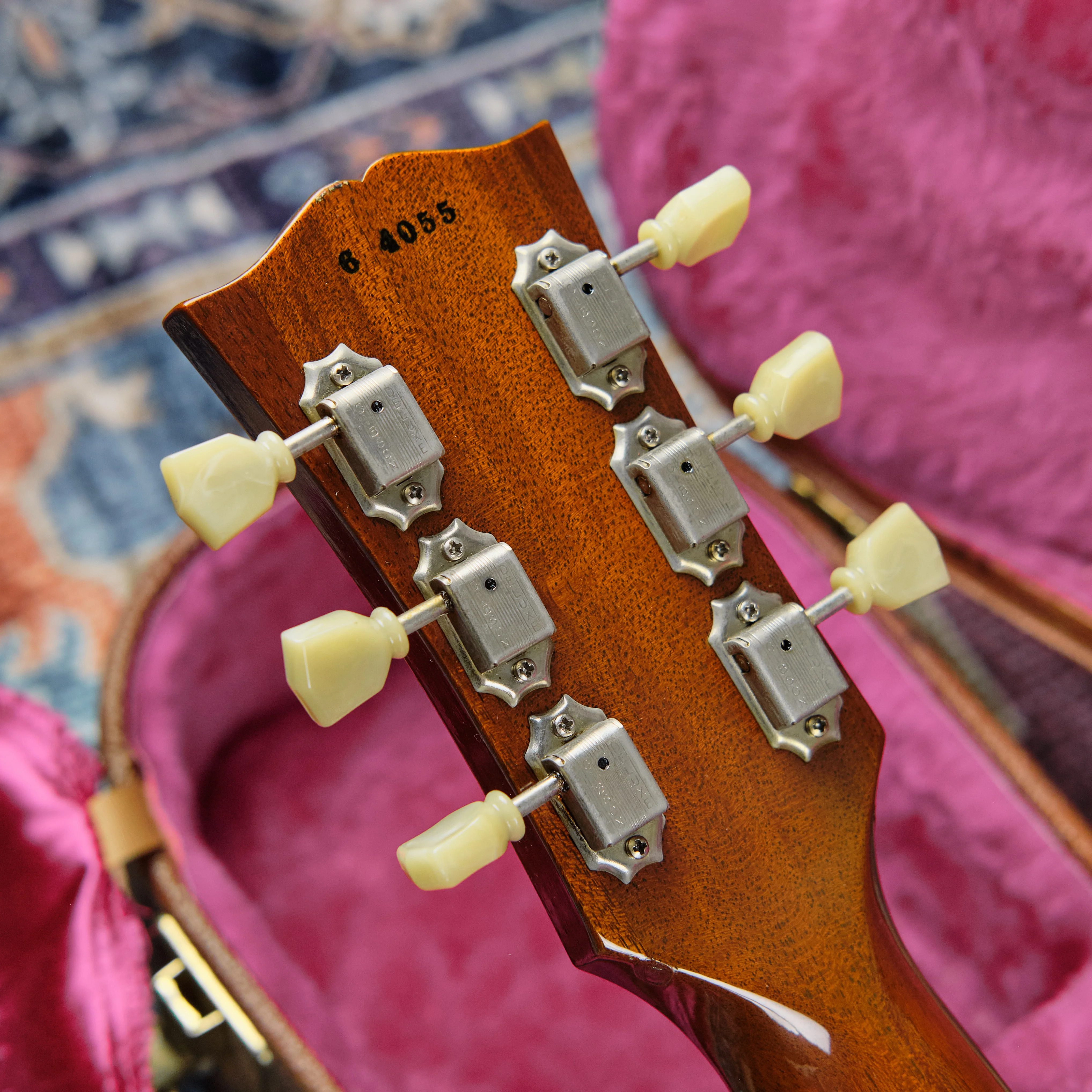 1994 Gibson Custom Shop Les Paul R6 Gold Top P90 - Image 11
