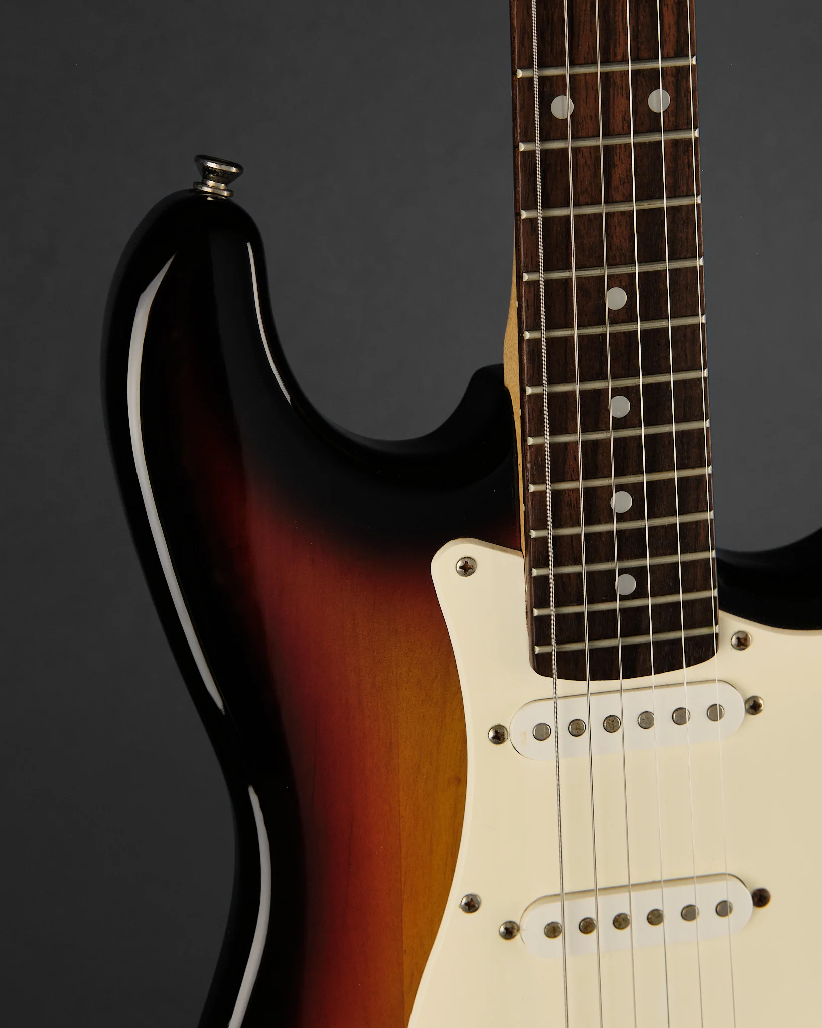 1998 Squier Affinity Series Strat Sunburst - Image 10