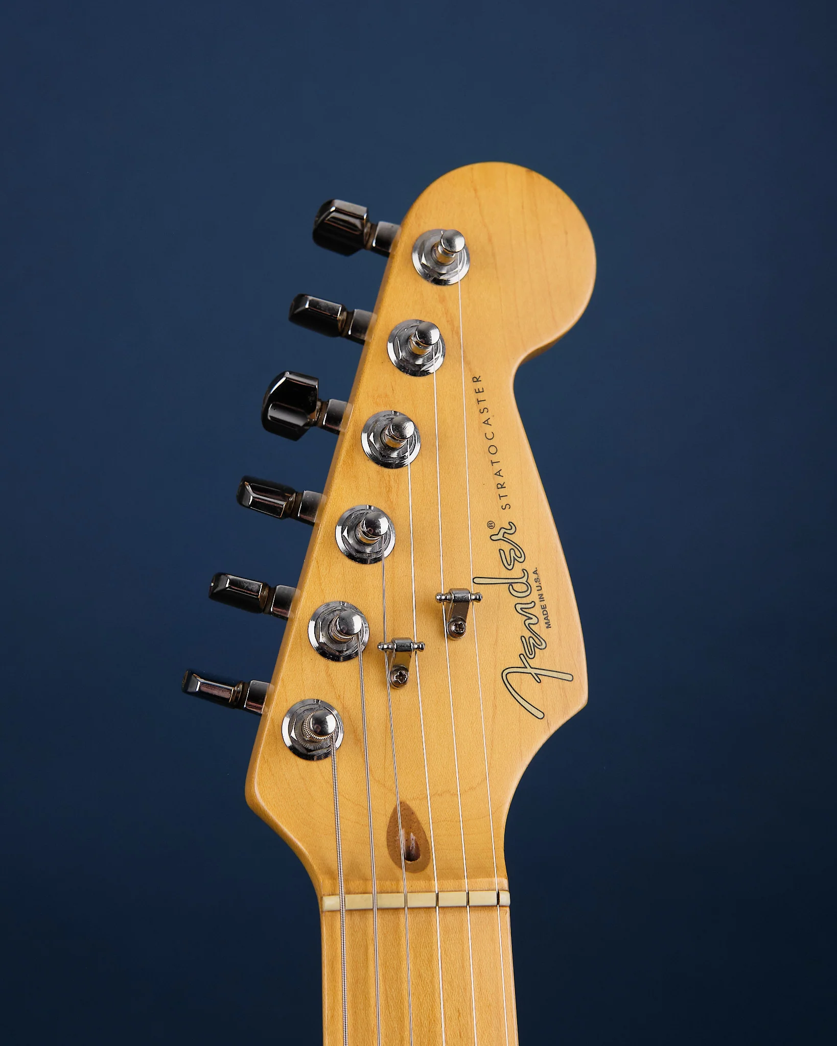 1999 Fender American Standard Stratocaster Black - Image 2