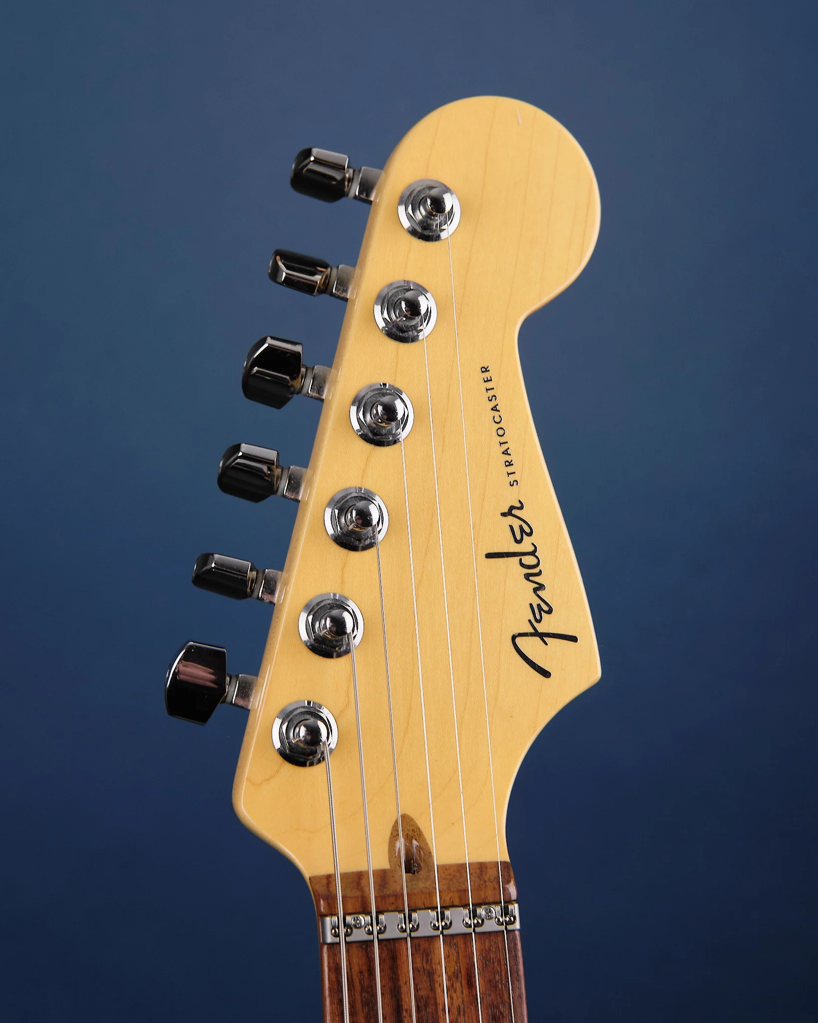 2000s Fender American Deluxe HSS Stratocaster Sunburst - Image 2