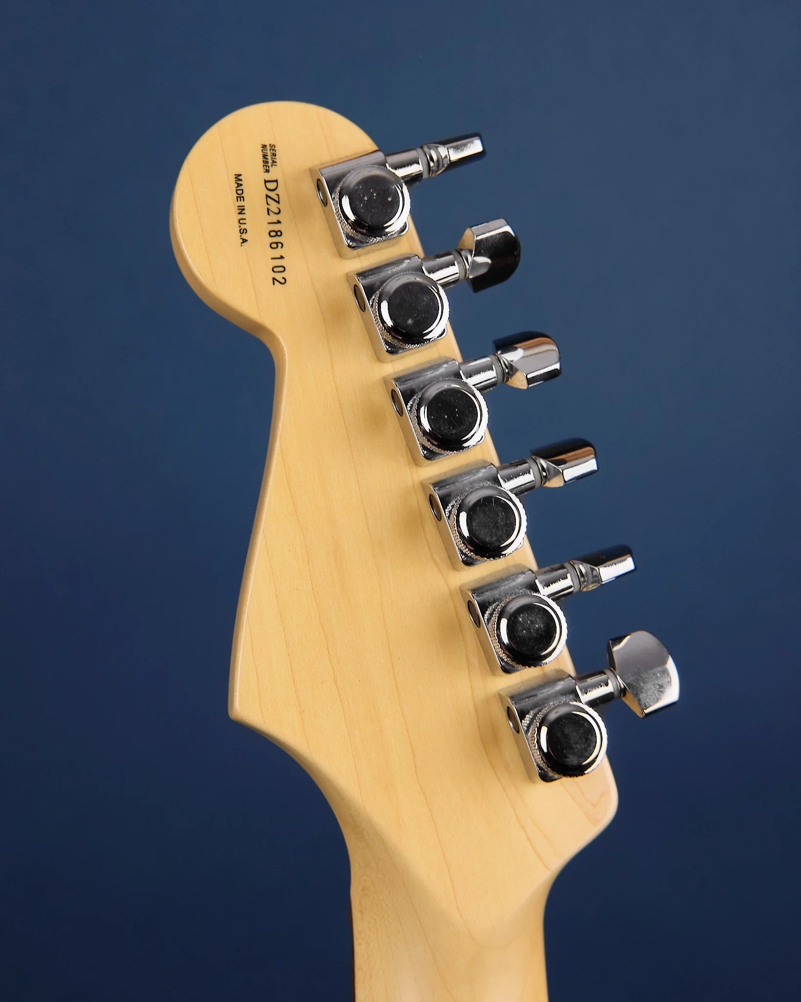 2000s Fender American Deluxe HSS Stratocaster Sunburst - Image 9