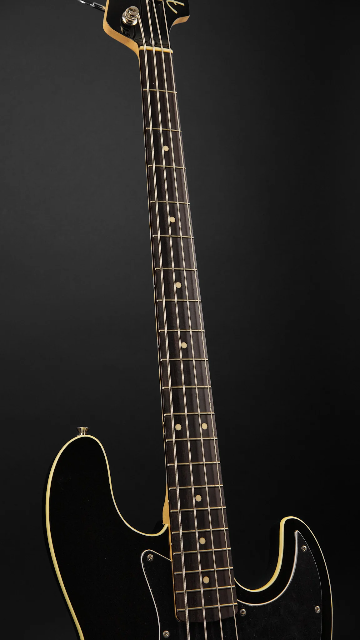 2000s Fender CIJ Aerodyne Jazz Bass Black - Image 6
