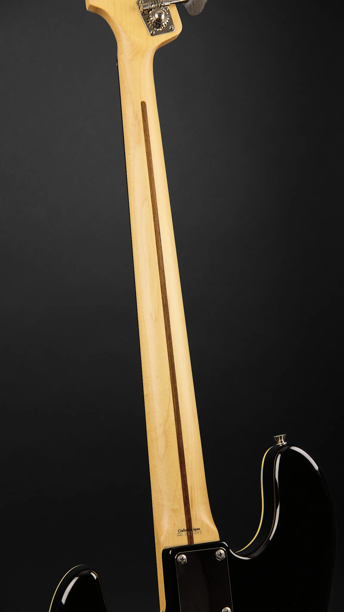 2000s Fender CIJ Aerodyne Jazz Bass Black - Image 8
