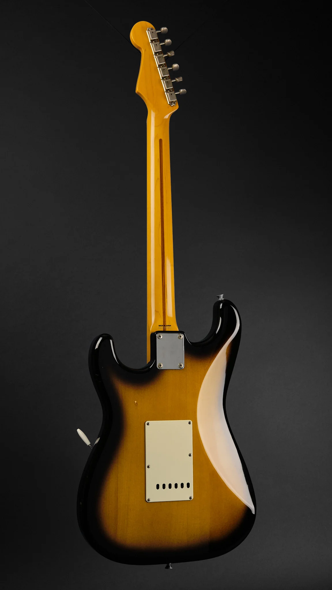 2000s Fender MIJ ST57-66DMC Stratocaster Sunburst - Image 5