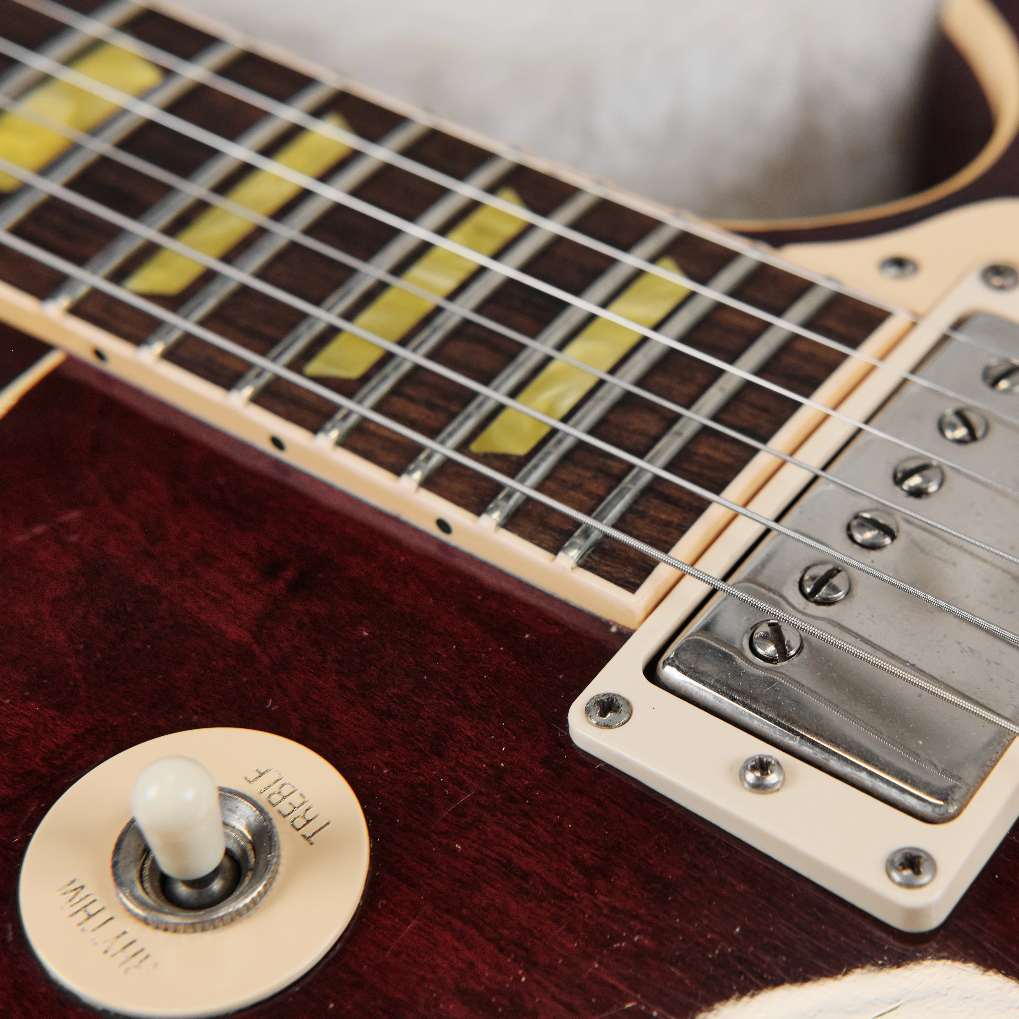 2004 Gibson Les Paul 1960 Classic Wine Red OHSC - Image 8