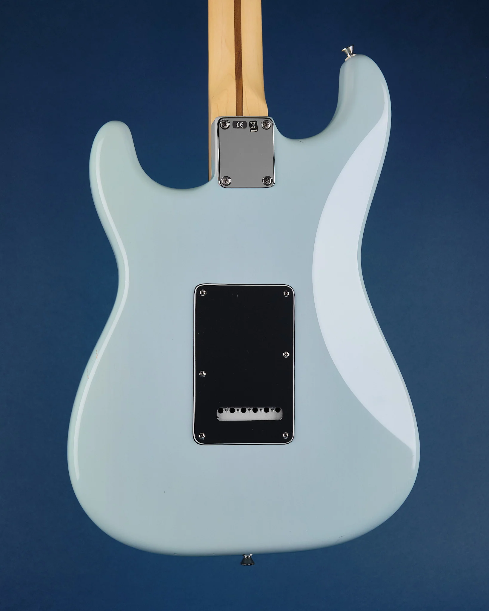 2006 Fender Highway One Stratocaster Daphne Blue - Image 3