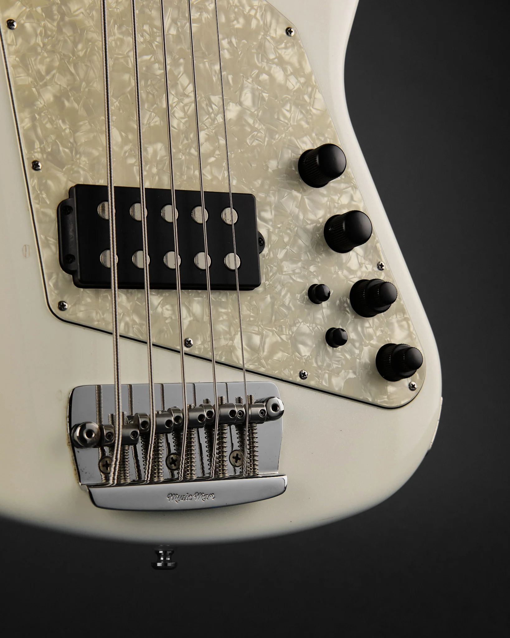 2010 Ernie Ball Music Man Big Al 5 H White Pearl - Image 9