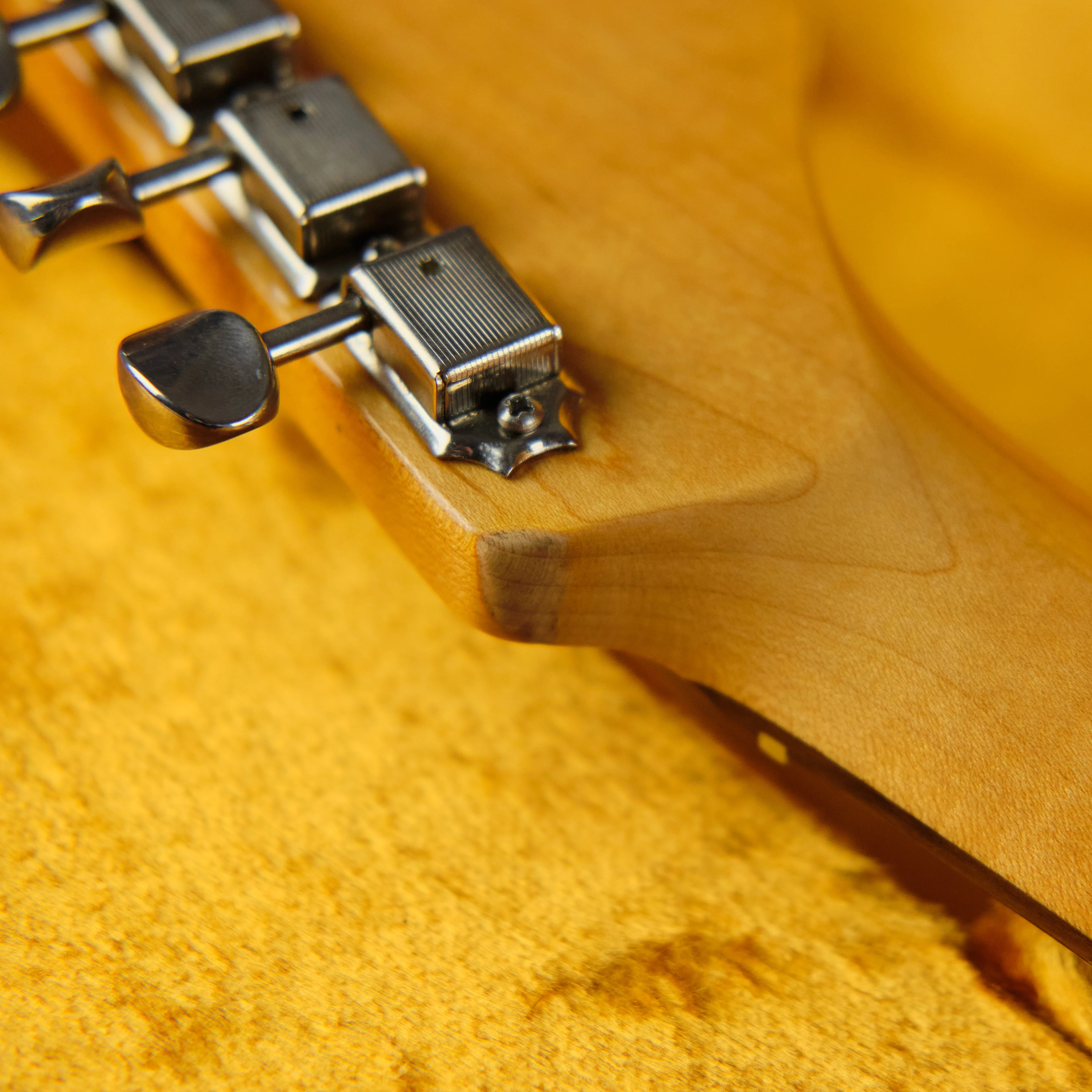 2010 Fender American Vintage '62 Stratocaster Left Handed Sunburst - Image 10