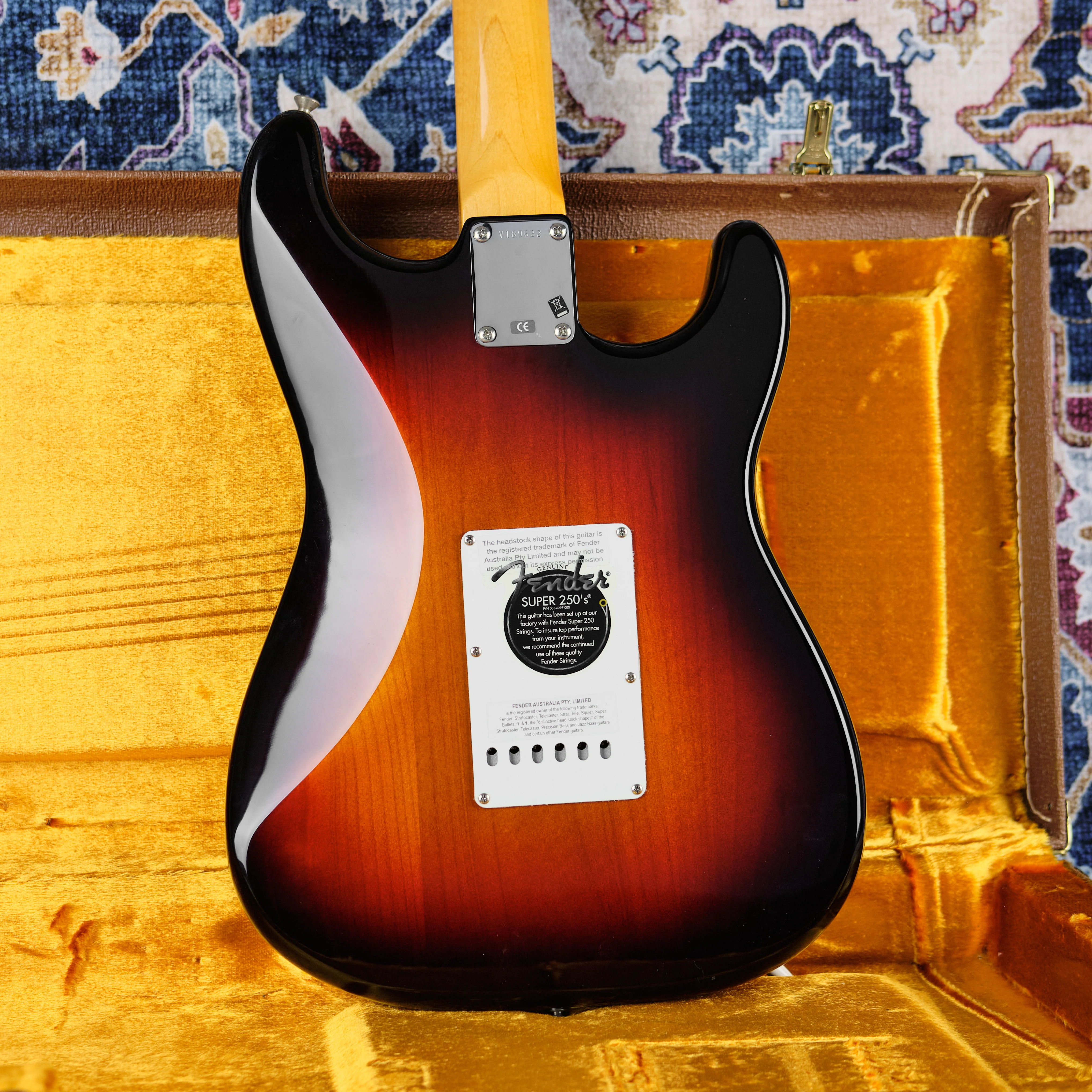 2010 Fender American Vintage '62 Stratocaster Left Handed Sunburst - Image 3