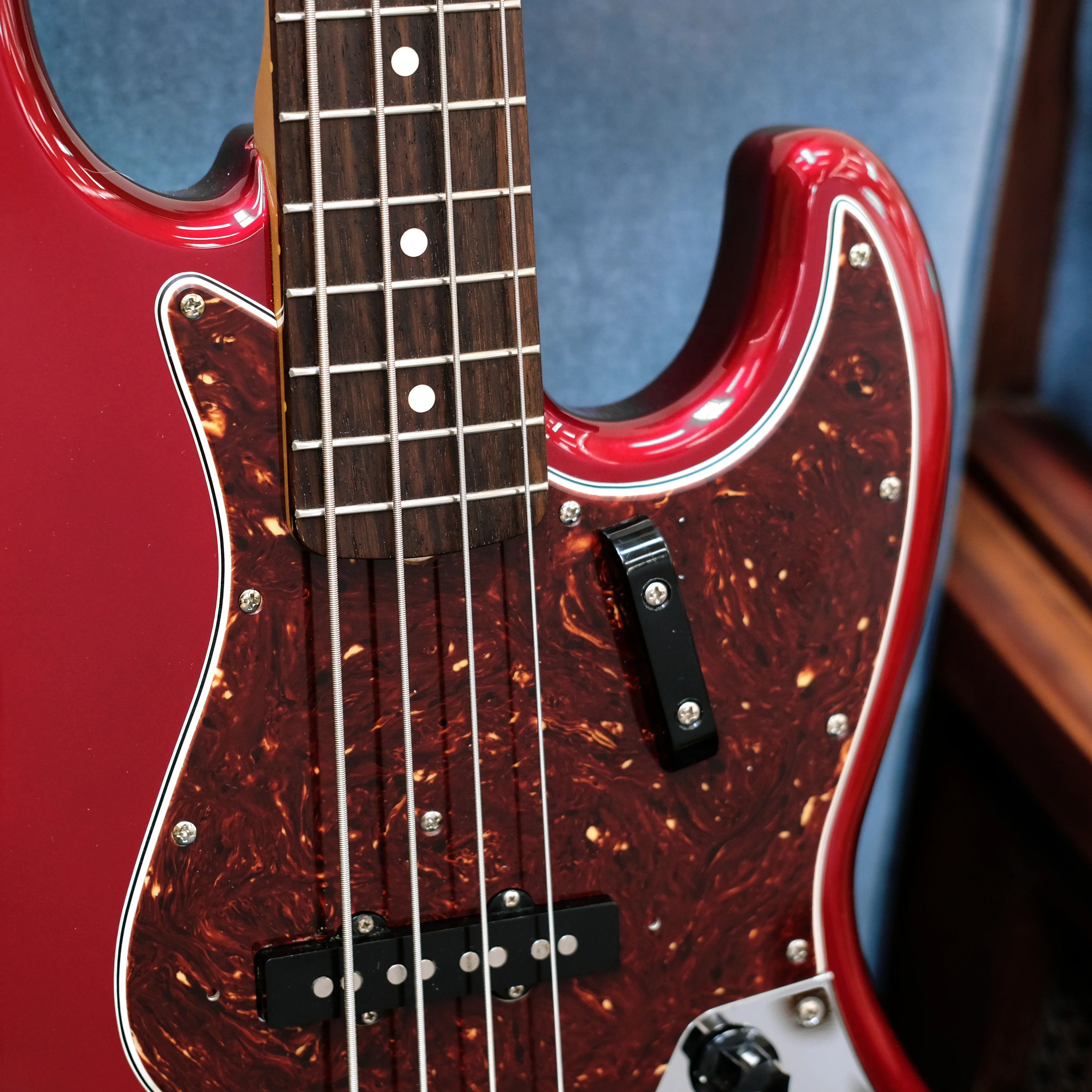 2010 Fender Japan Jazz Bass JB-62 Candy Apple Red - Image 6