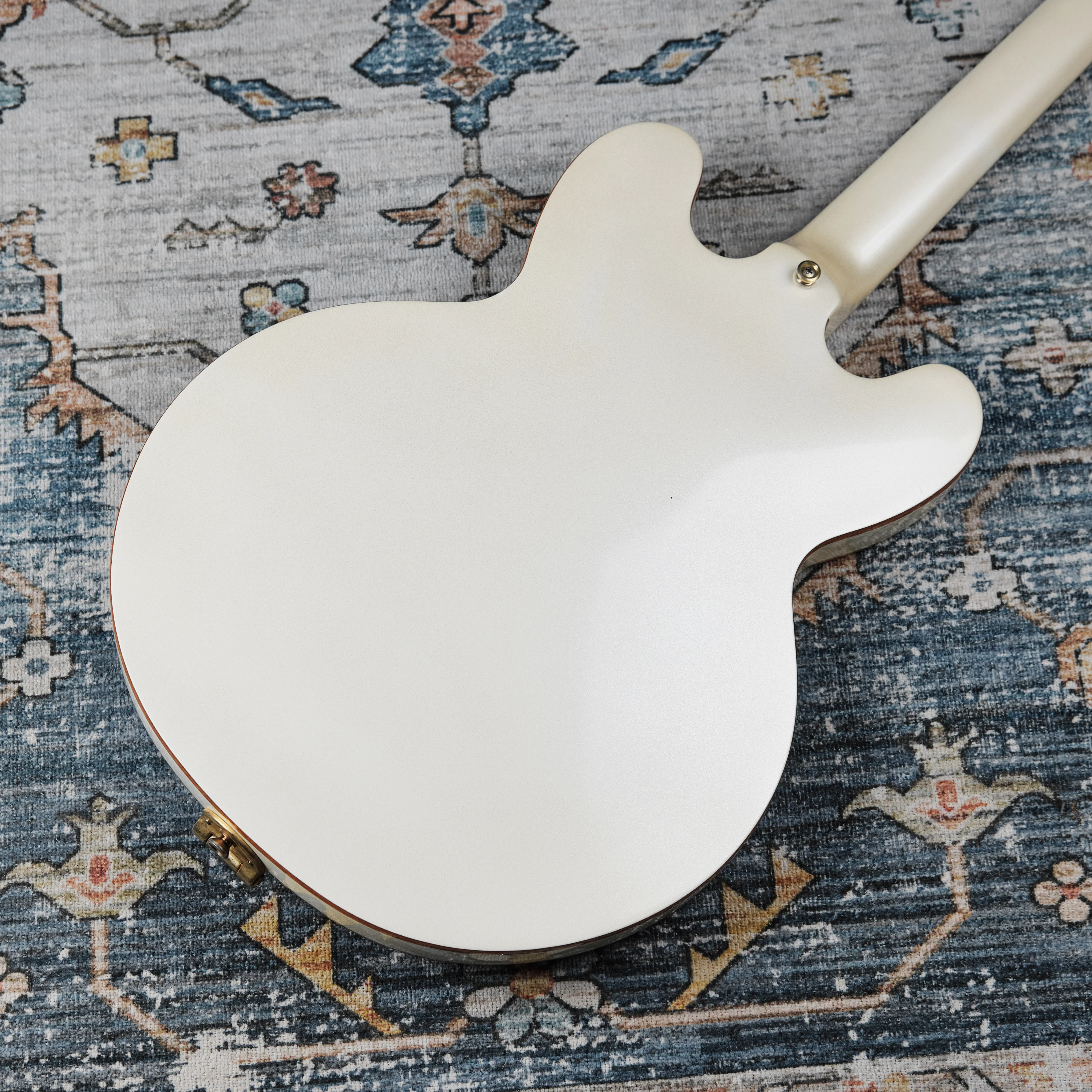 2011 Epiphone Riviera P93 Ltd Ed Custom Shop White (Second-Hand) - Image 3