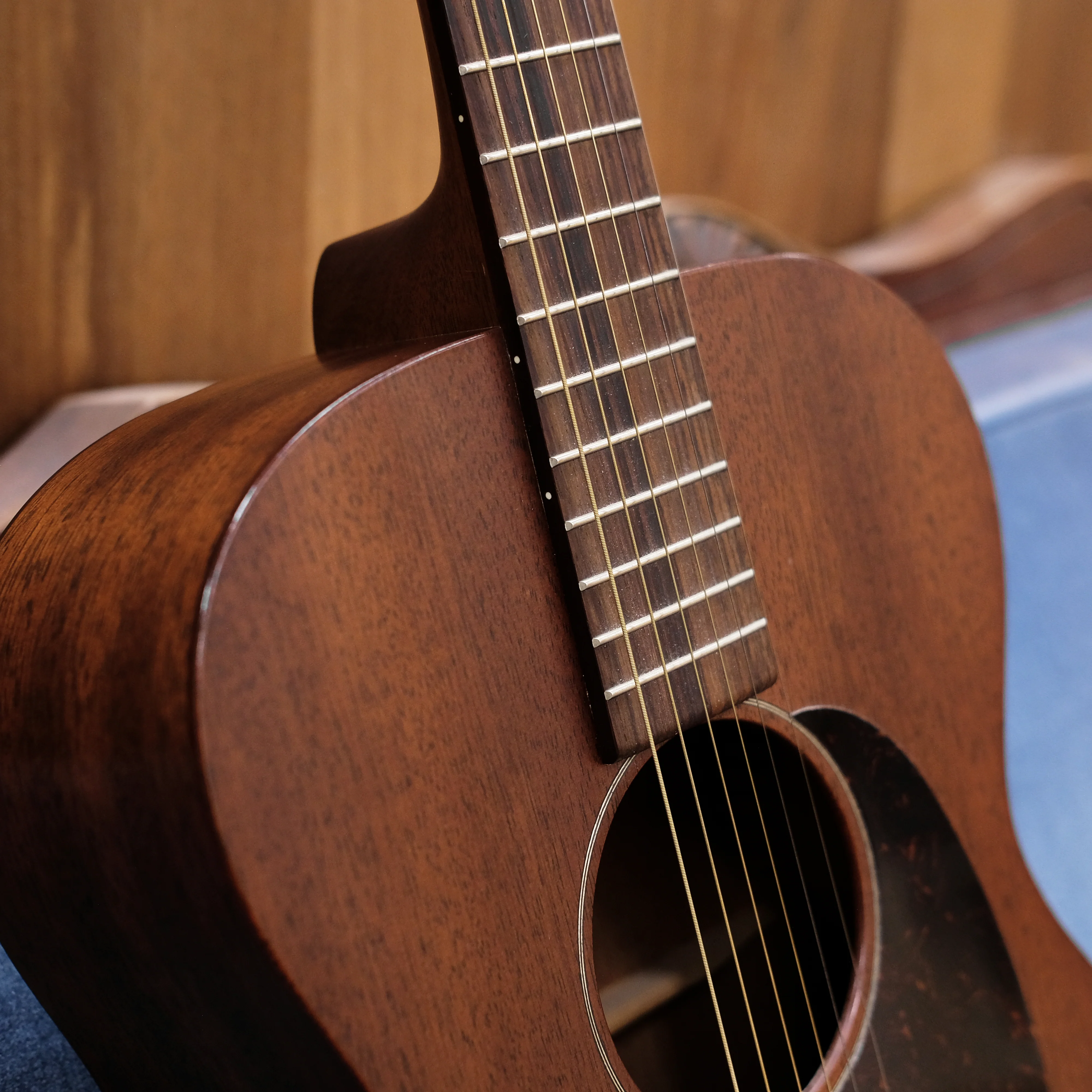 2014 Martin 00-15M - Image 4