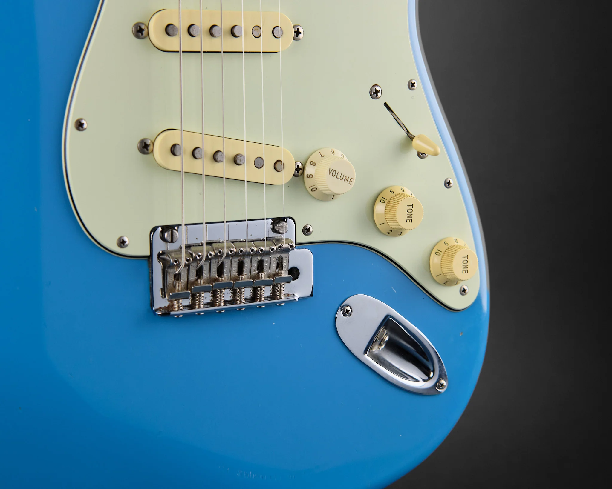 2018 Fender MIJ Hybird '60s Stratocaster California Blue - Image 9
