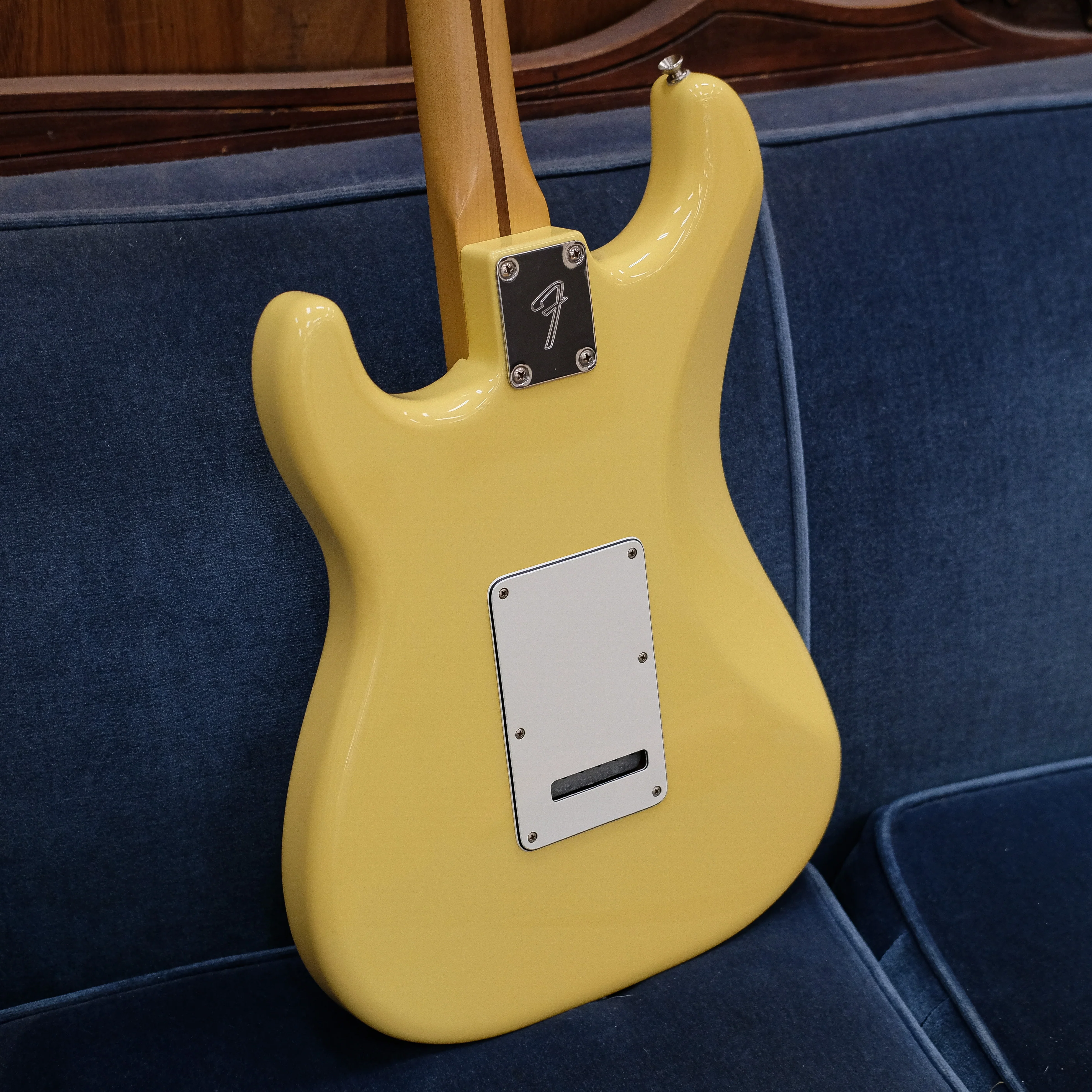 2019 Fender Player Stratocaster HSS Buttercream - Image 3