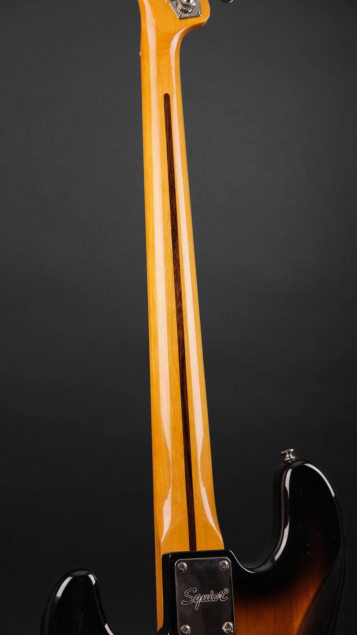 2020 Squier Classic Vibe '50s Precision Bass 2-Colour Sunburst - Image 8