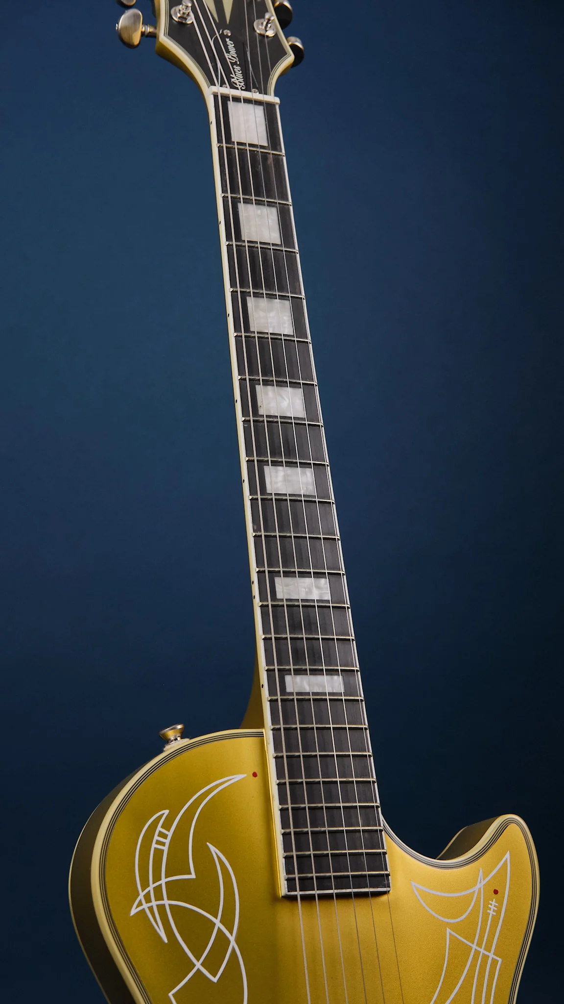 2021 Epiphone Jared James Nichols "Gold Glory" Les Paul Custom - Image 6