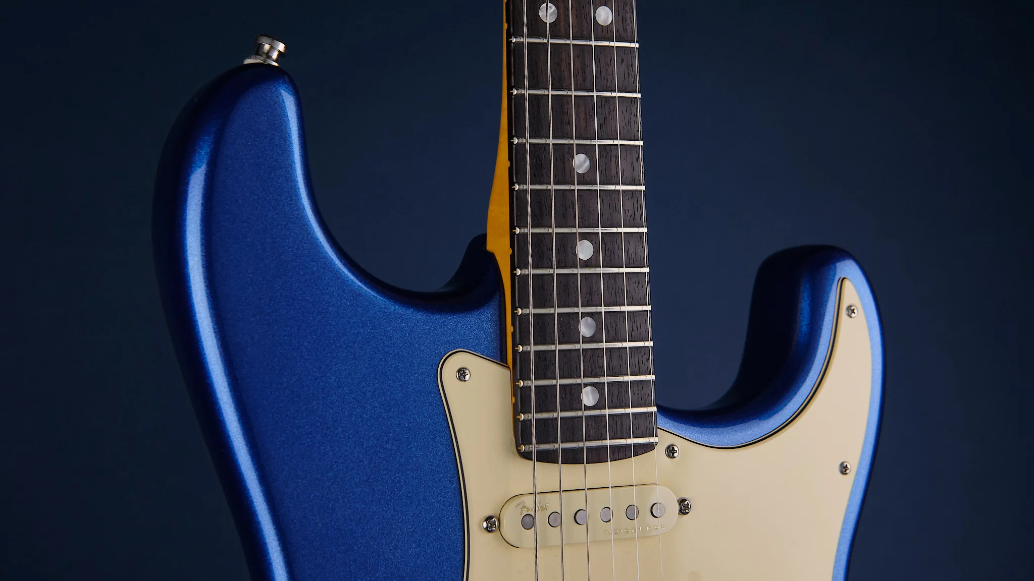 2021 Fender American Ultra Stratocaster HSS Cobra Blue - Image 10